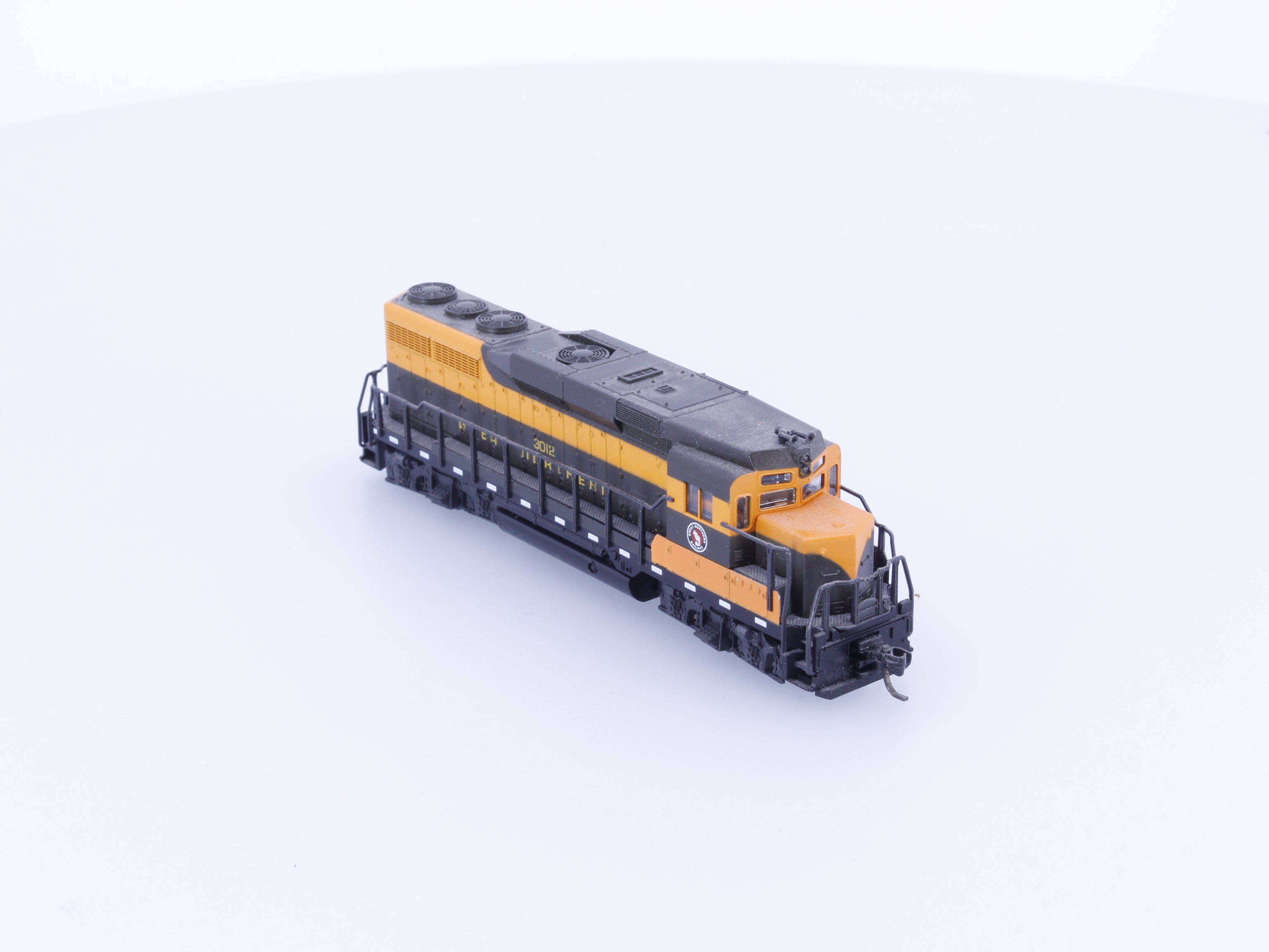 Atlas 4731 N EMD GP30 Diesel Locomotive Great Northern (GN) 3012 Analog DC