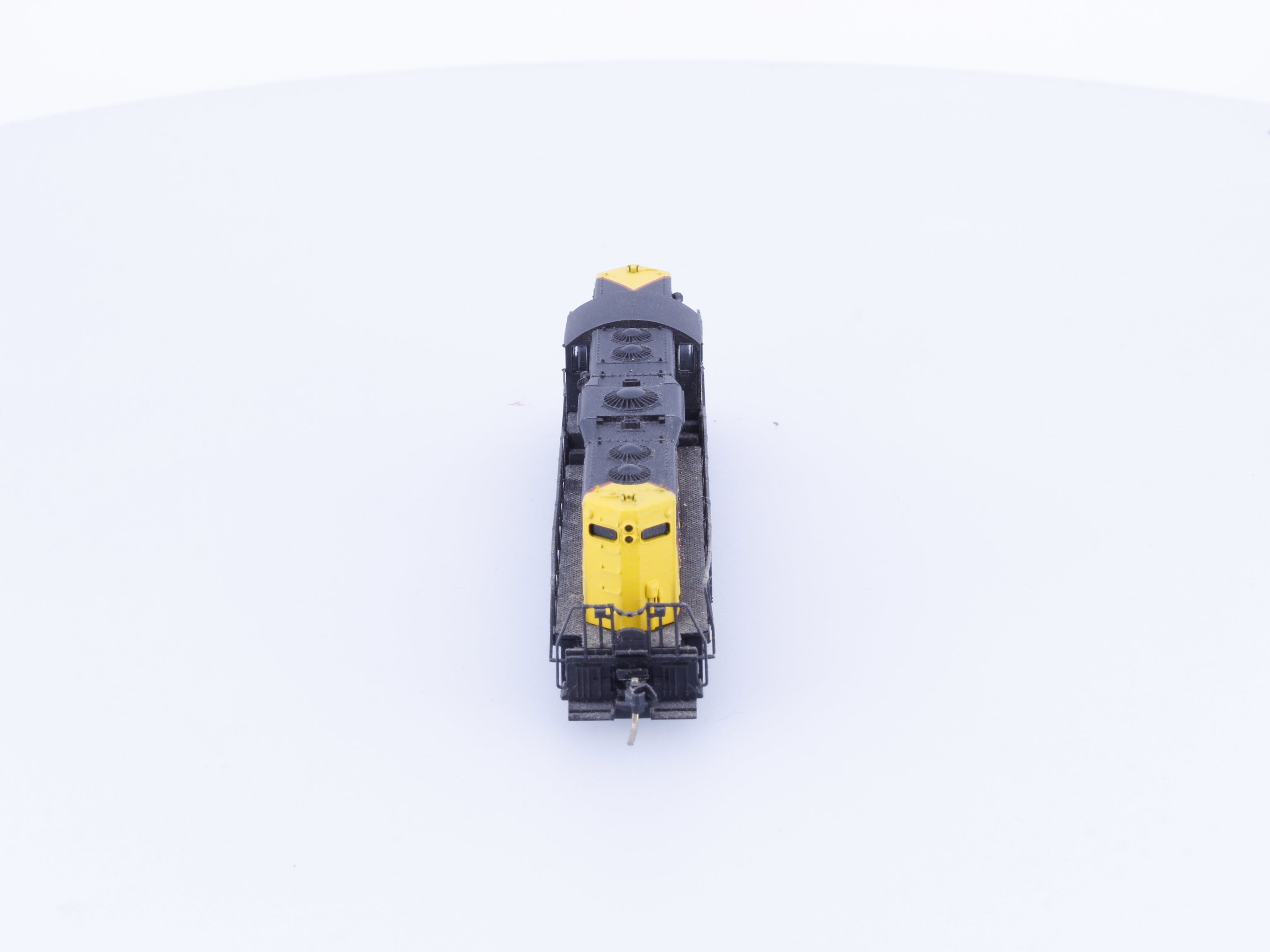 Atlas 48220 N GP-7 Phase 2 Diesel Locomotive Northern Pacific (NP) 568 Analog DC