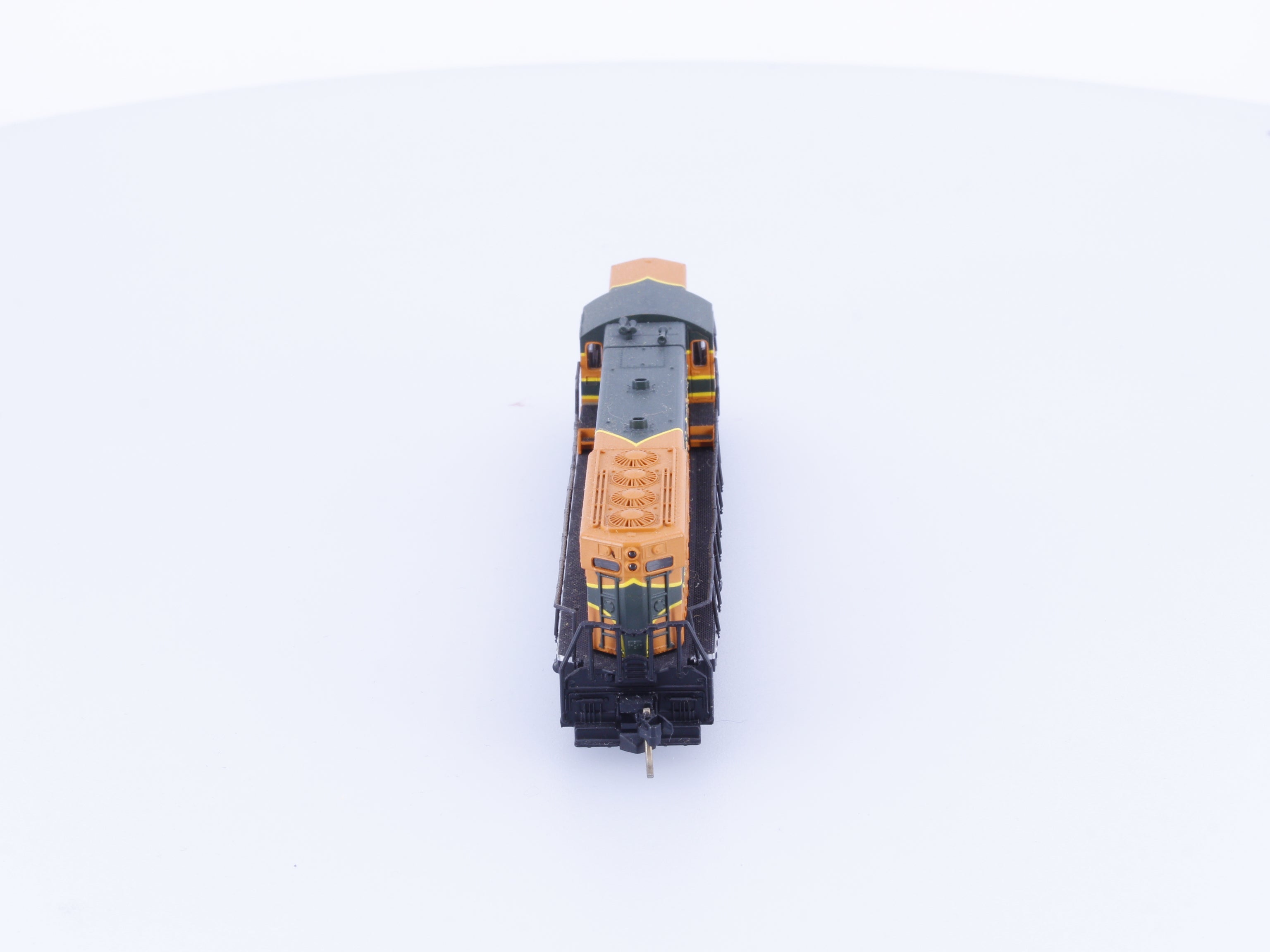 Life-Like 7763 N SD7 Diesel Locomotive Great Northern (GN) 566 Analog DC