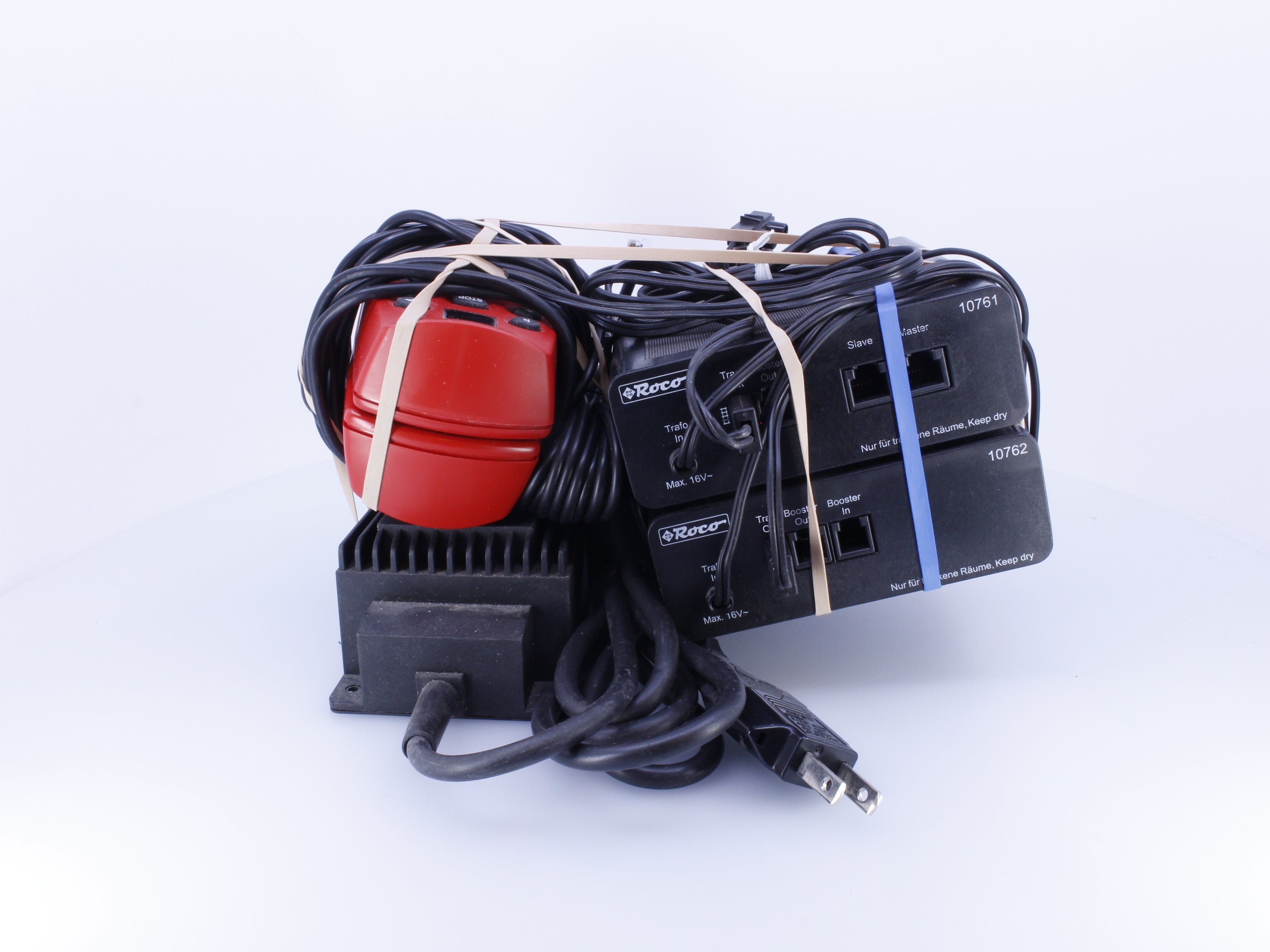 Roco 10761/62 HO Complete DCC Control System with 2 Handheld Maus