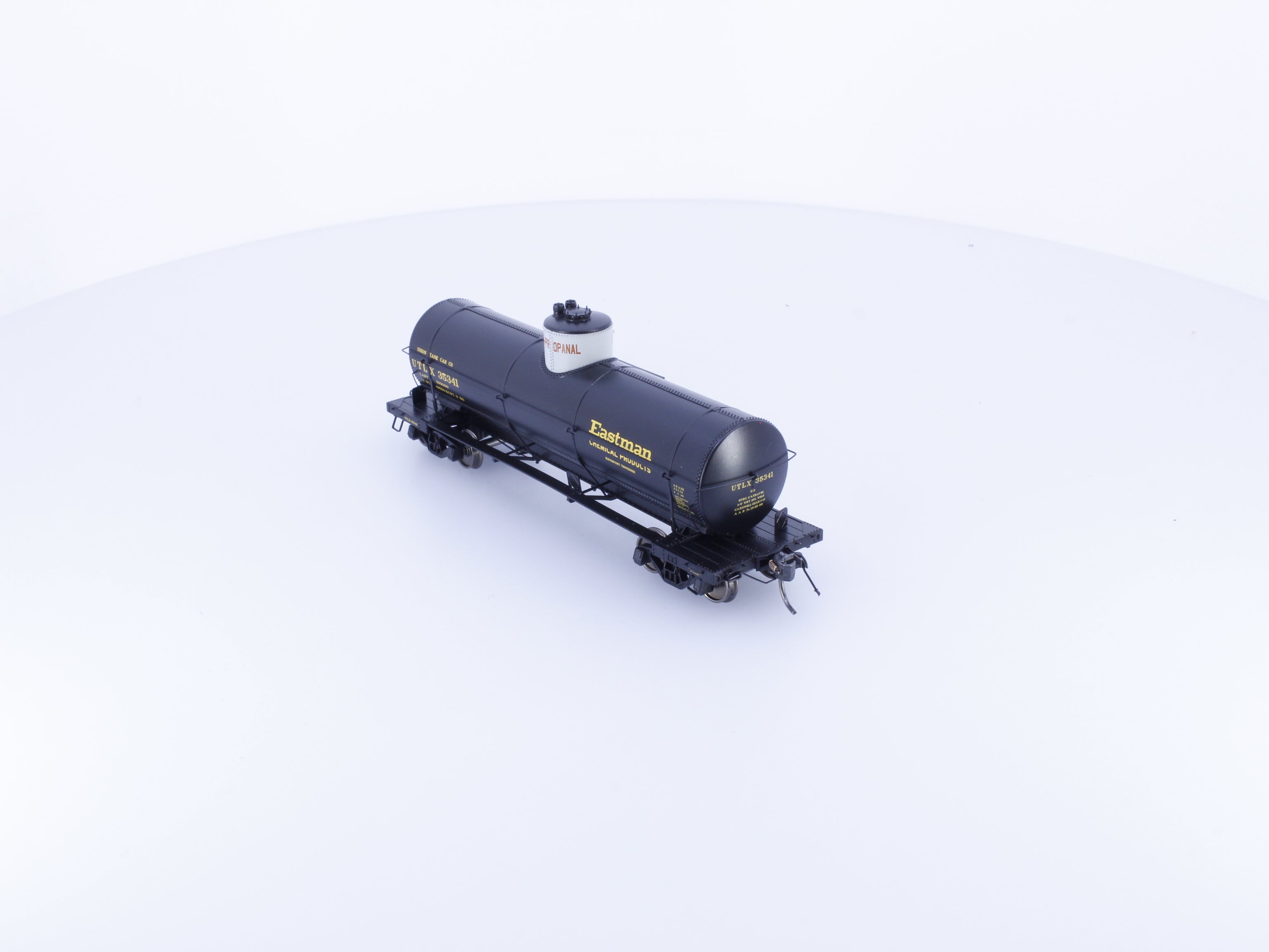 Rapido 159010A HO Union X-3 Tankcar Eastman Chemical Union Tank Car (UTLX) 35341