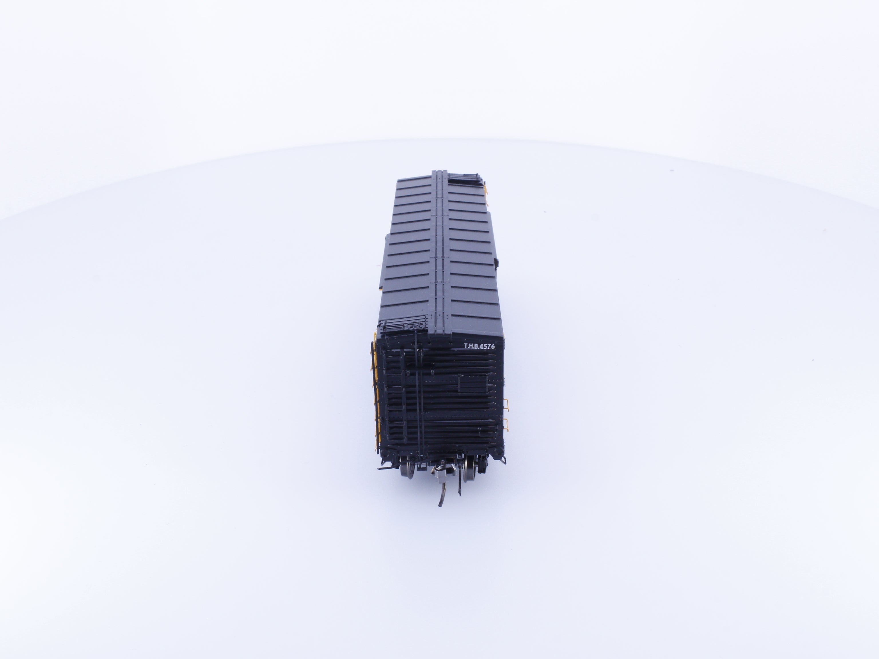 Rapido 130115A HO USRA D-S Boxcar Toronto Hamilton and Buffalo (THB) 4576