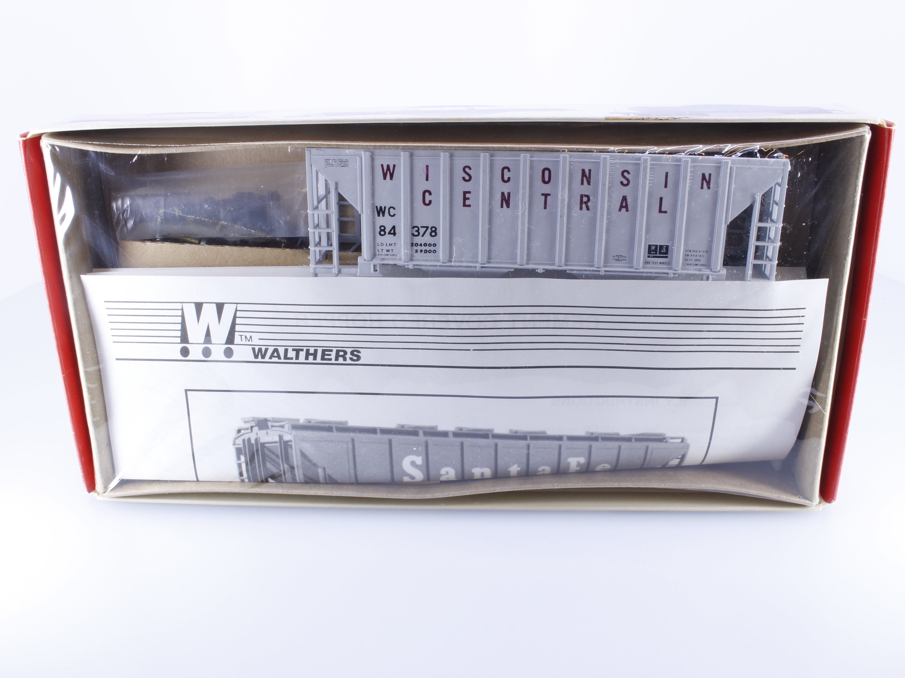 Walthers 932-5405 HO 100 Ton Cement Covered Hopper Freight Car Kit Wisconsin Central (WC) 84378