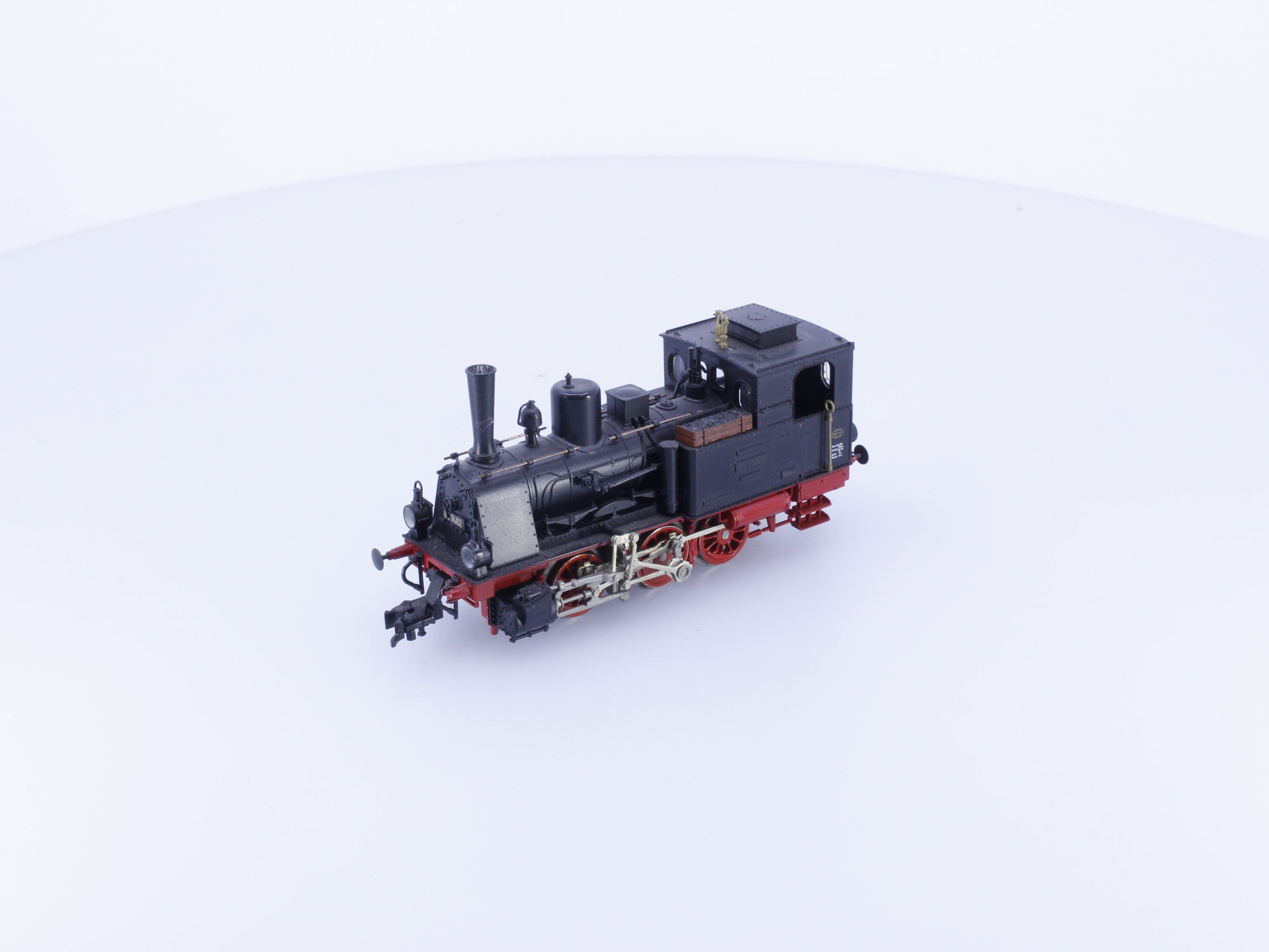 Fleischmann 4010 HO DR BR89 0-6-0 Steam Locomotive 897462 Analog DC