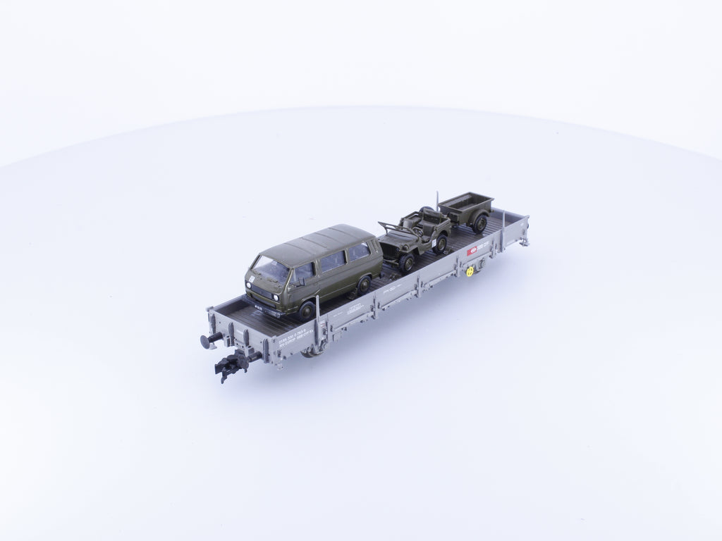Roco 783-9 HO SBB-CFF-FFS Low Side Flat Car with Stakes and Military Vehicles 783-9