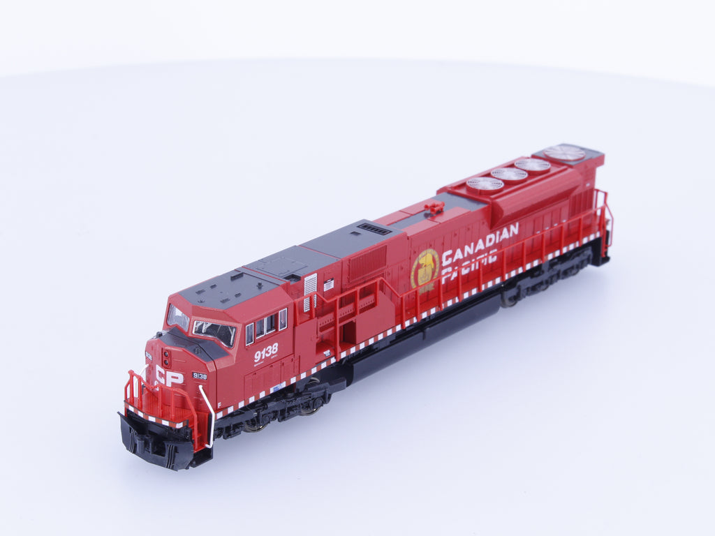 Kato 176-5616 N SD90/43 MAC Diesel Locomotive Canadian Pacific (CP) 9138 Analog DC