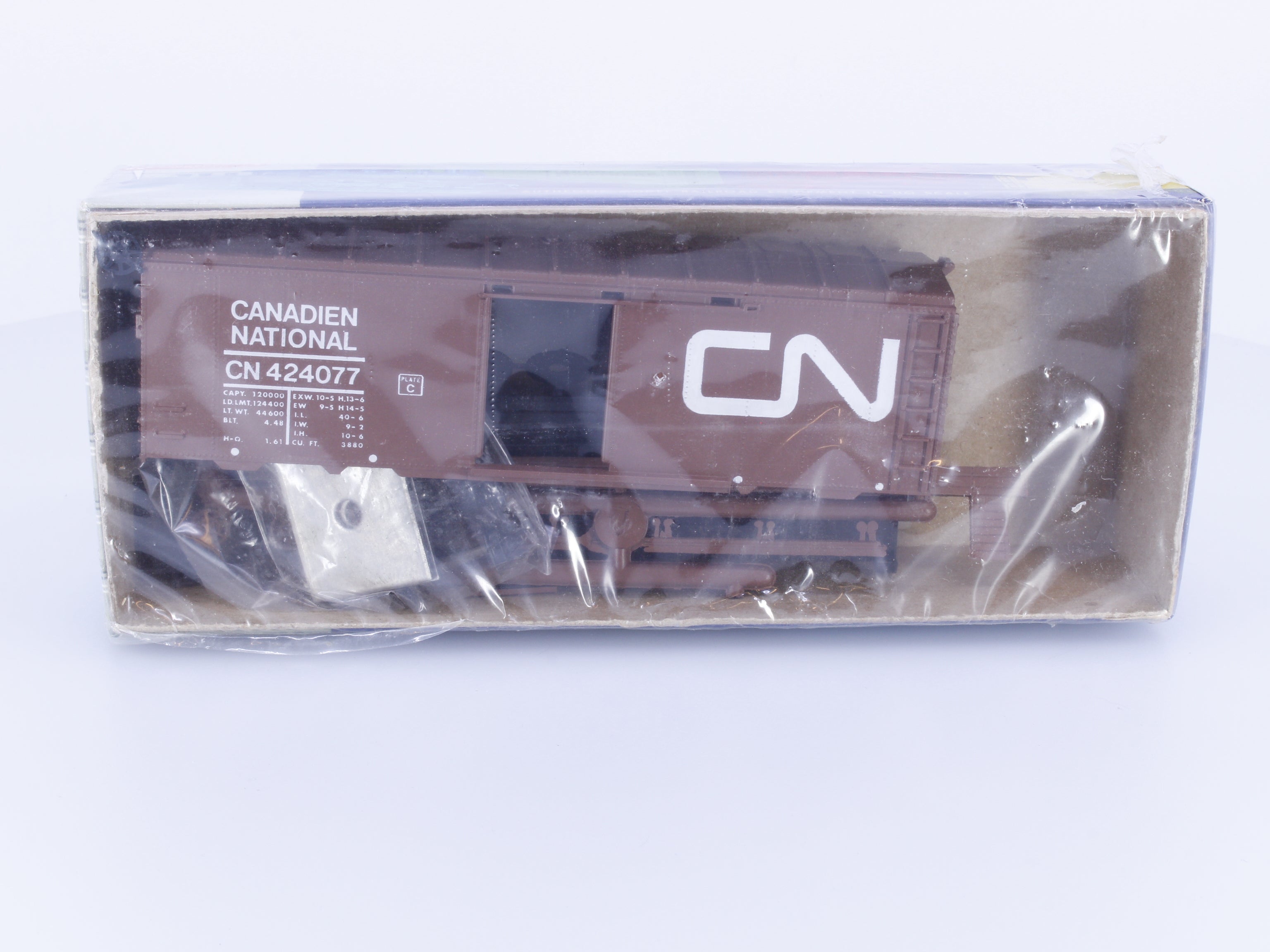 Roundhouse 1066 HO 40' Boxcar Kit Canadian National (CN) 424077