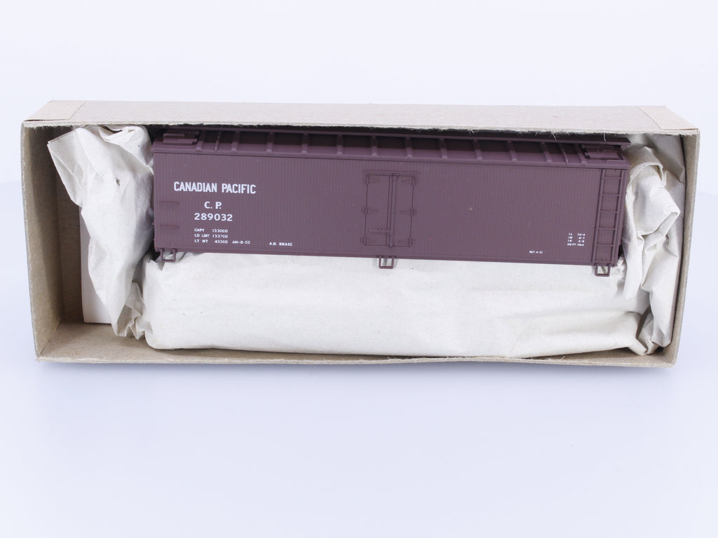 Accurail 4822.1 HO 40' Wood Reefer Kit Canadian Pacific (CP) 289032