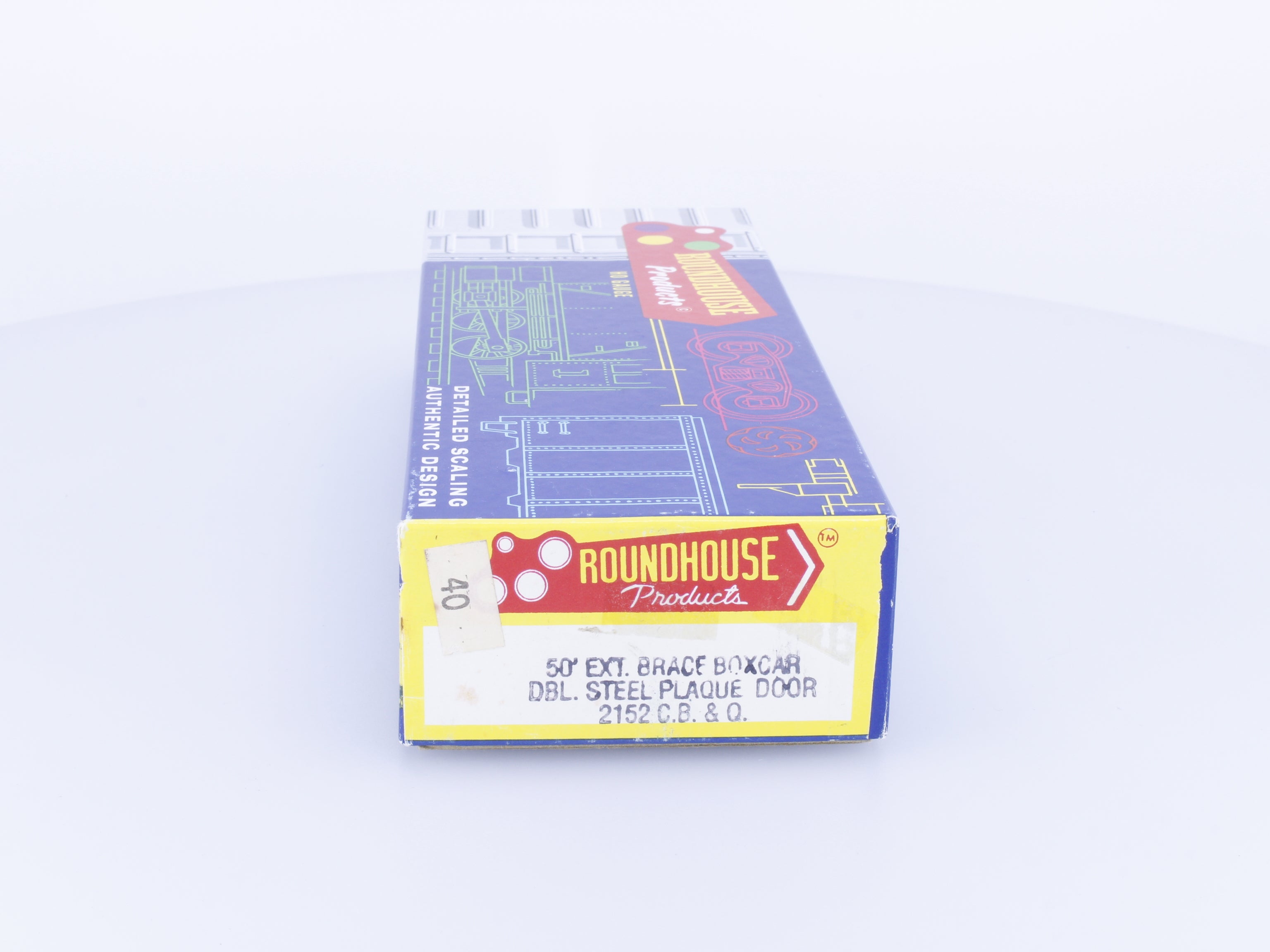 Roundhouse 2152 HO 50' Exterior Braced Double Steel Plaque Door Boxcar Kit Chicago Burlington and Quincey (CBQ) 46805