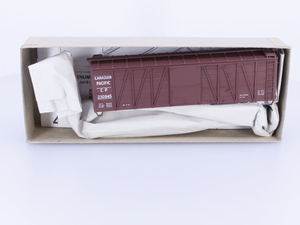 Accurail 4308 HO 40' Outside Braced Boxcar MTL Ends Kit Canadian Pacific (CP) 230845