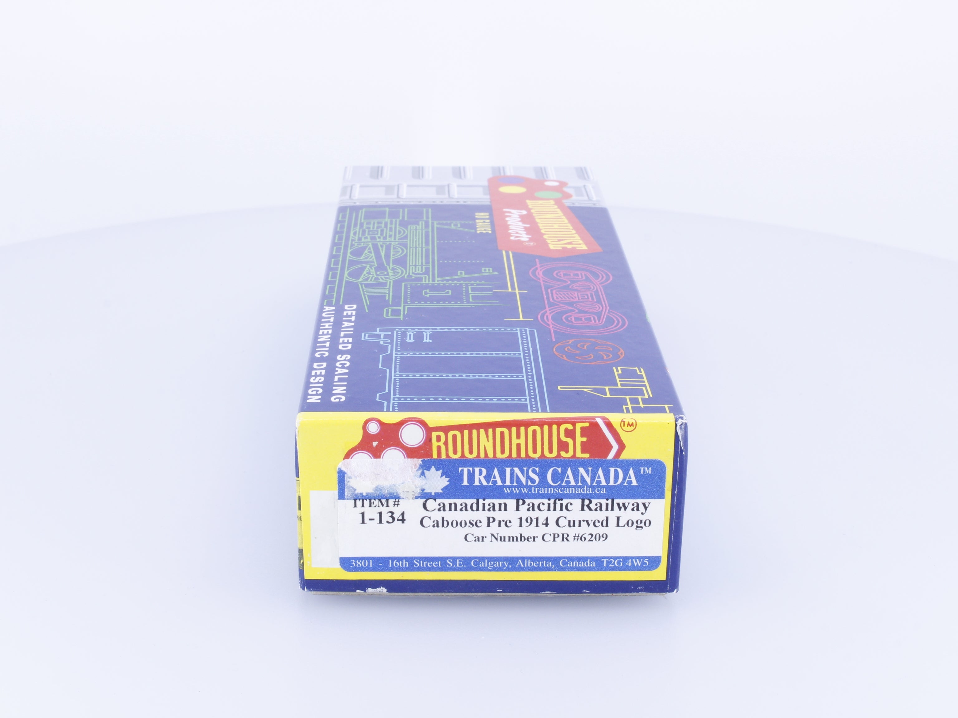 Trains Canada 1-134 HO Pre 1914 Curved Logo Caboose Kit Canadian Pacific (CP) 6209