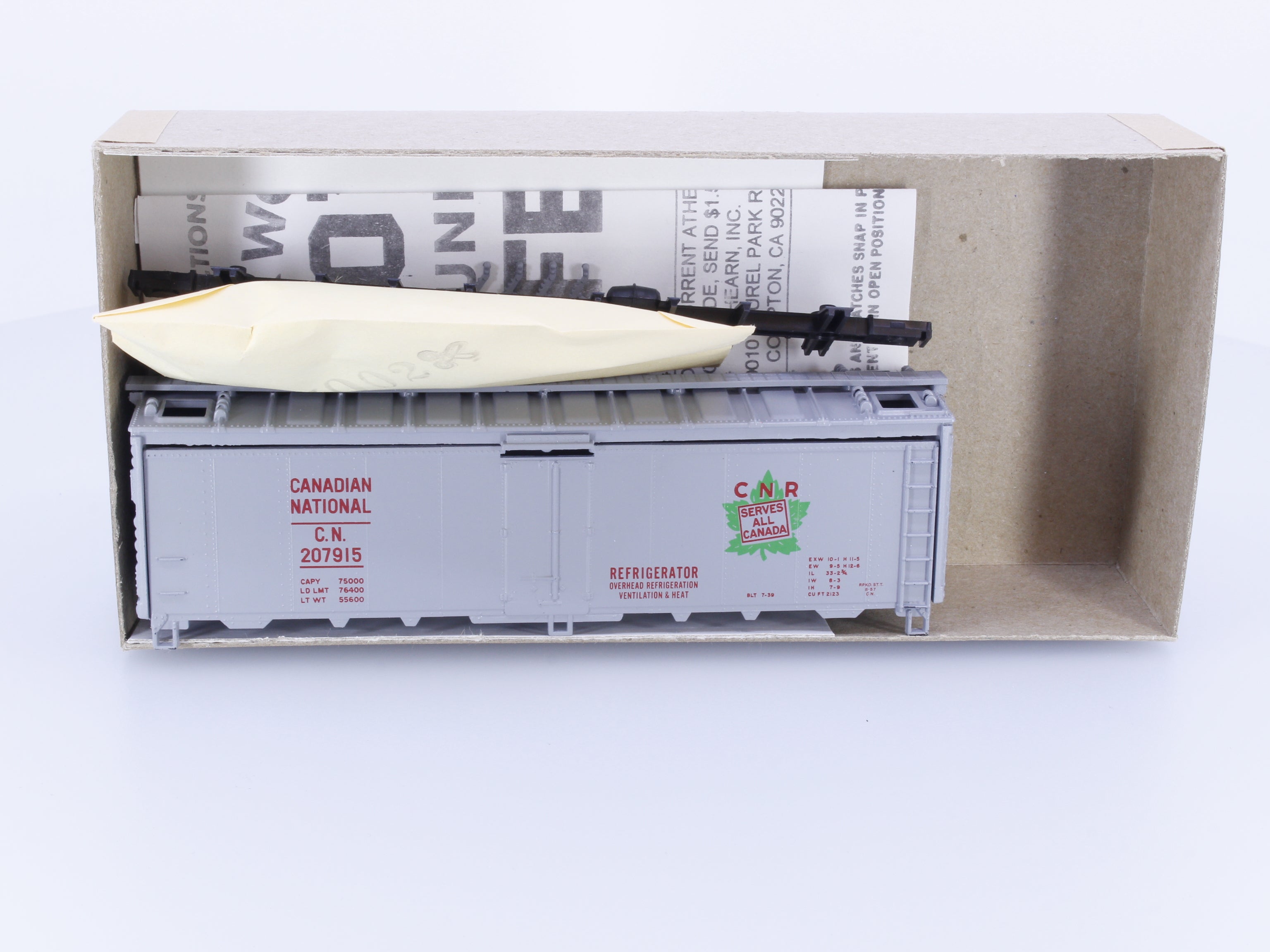 Athearn 1604 HO 40' Reefer Kit Canadian National (CN) 207915