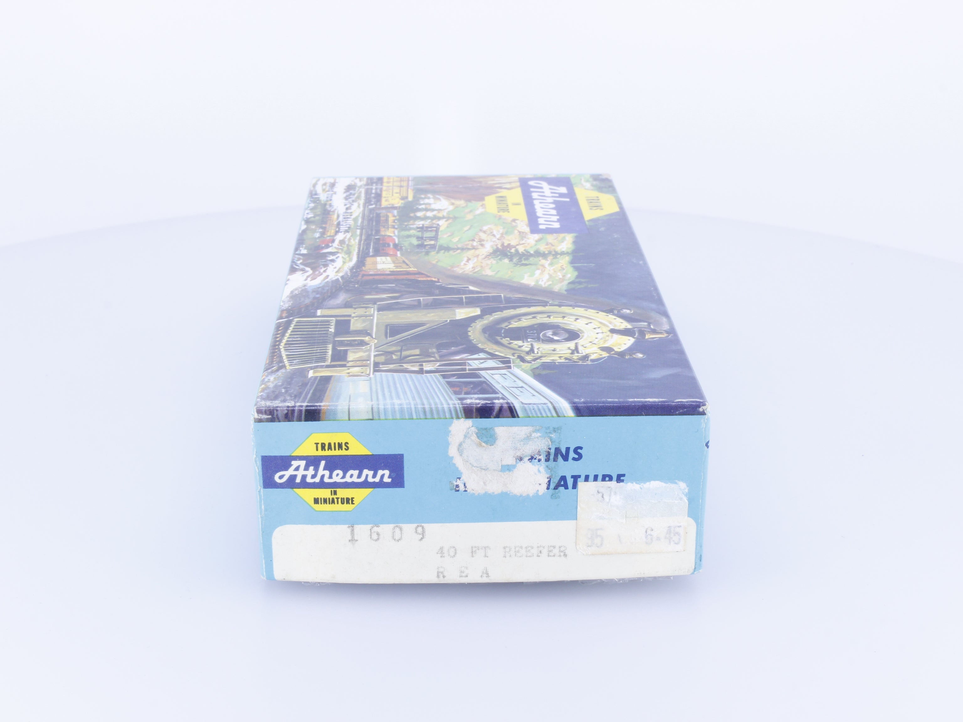 Athearn 1609 HO 40' Reefer Kit Railway Express Agency (REX) 6119