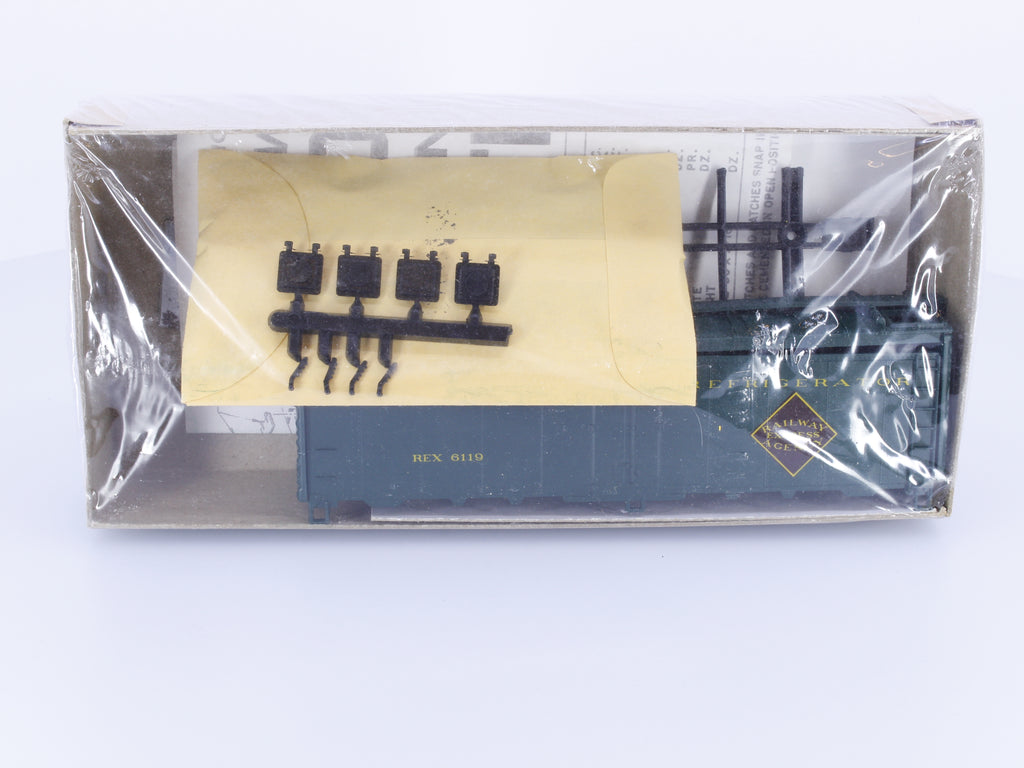 Athearn 1609 HO 40' Reefer Kit Railway Express Agency (REX) 6119