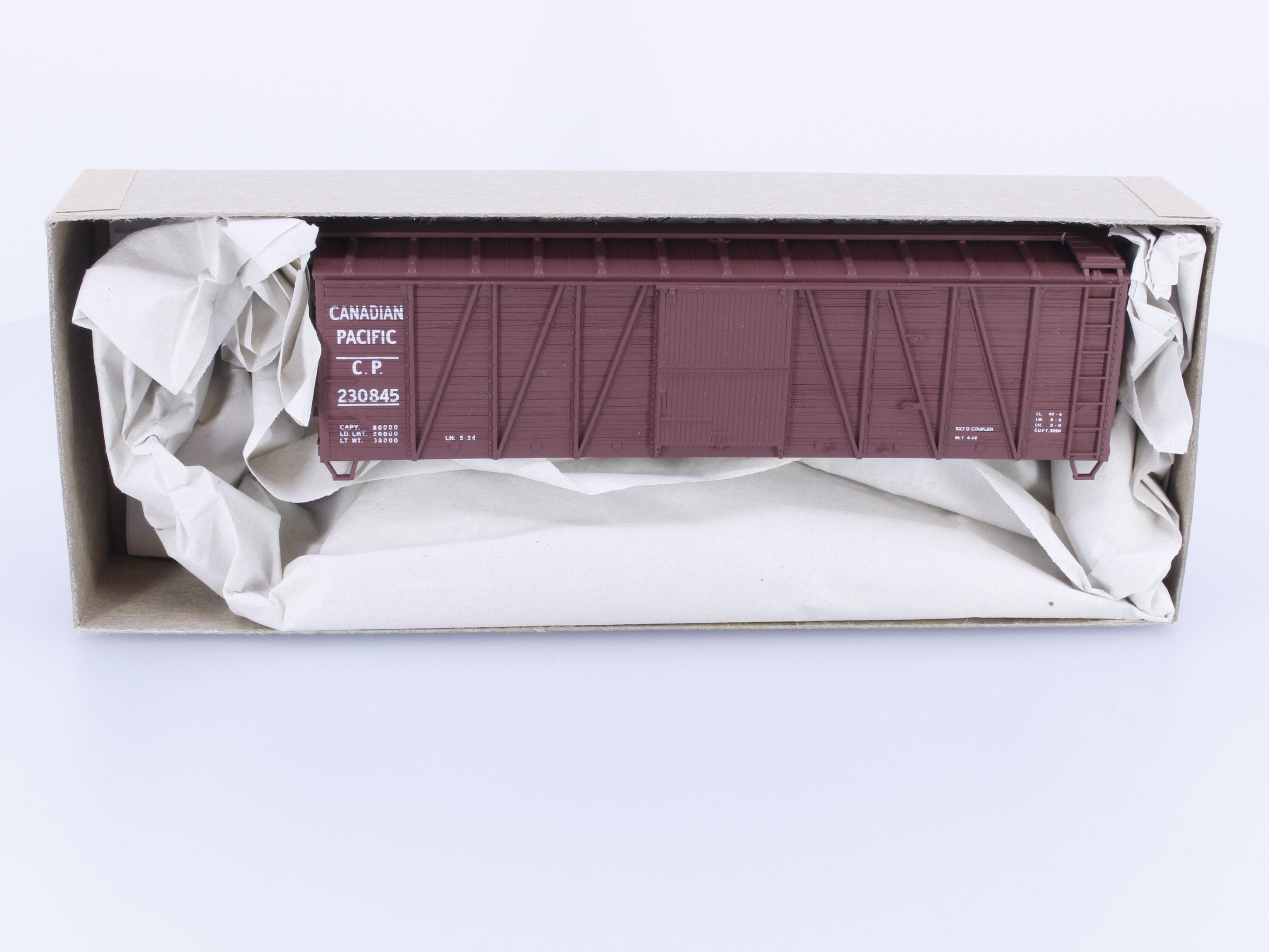 Accurail 4308 HO 40' Outside Braced Boxcar MTL Ends Kit #3 Canadian Pacific (CP) 230845