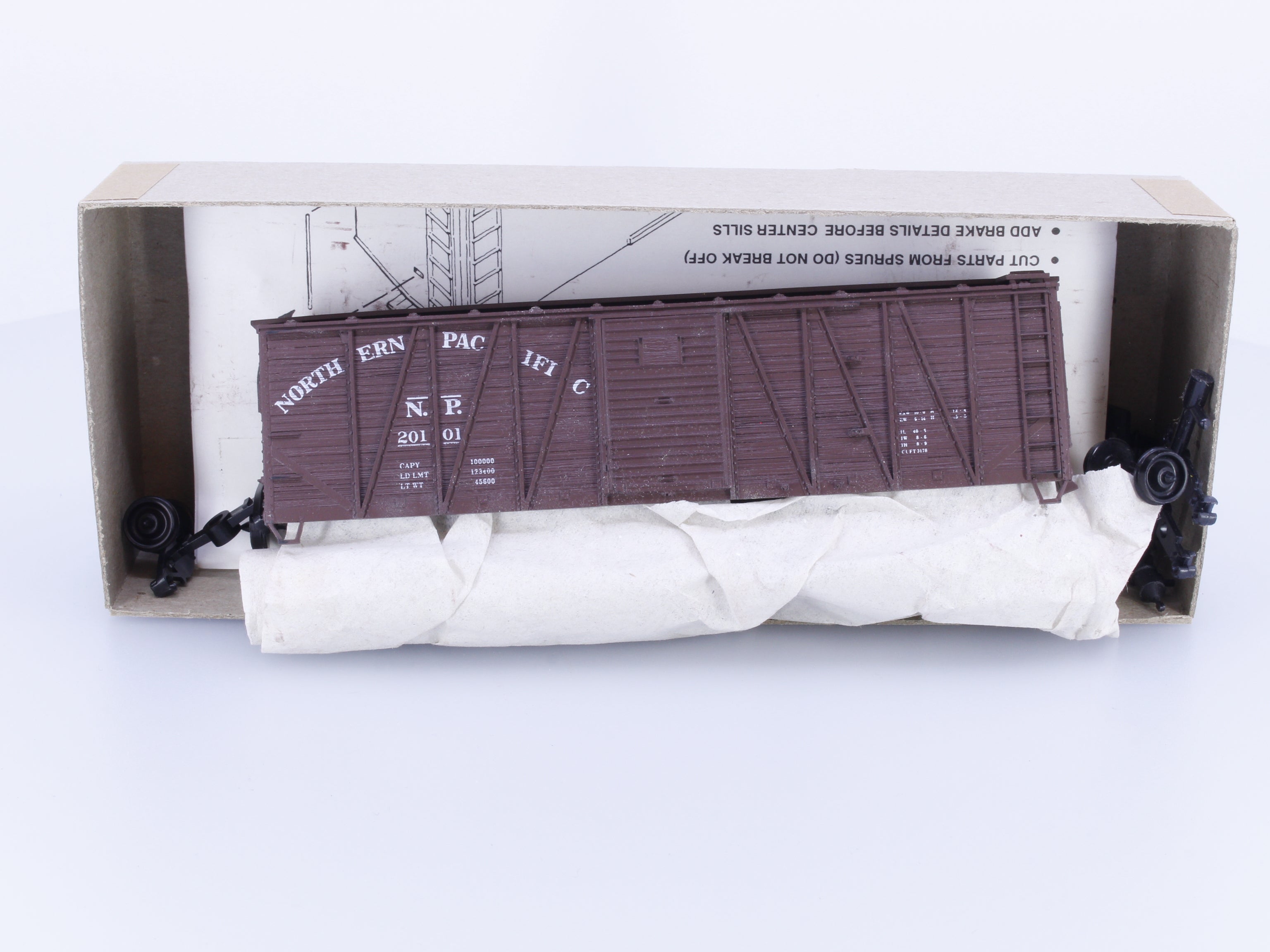 Accurail 4403 HO 40' Outside Braced Boxcar Steel Doors Kit Northern Pacific (NP) 20101