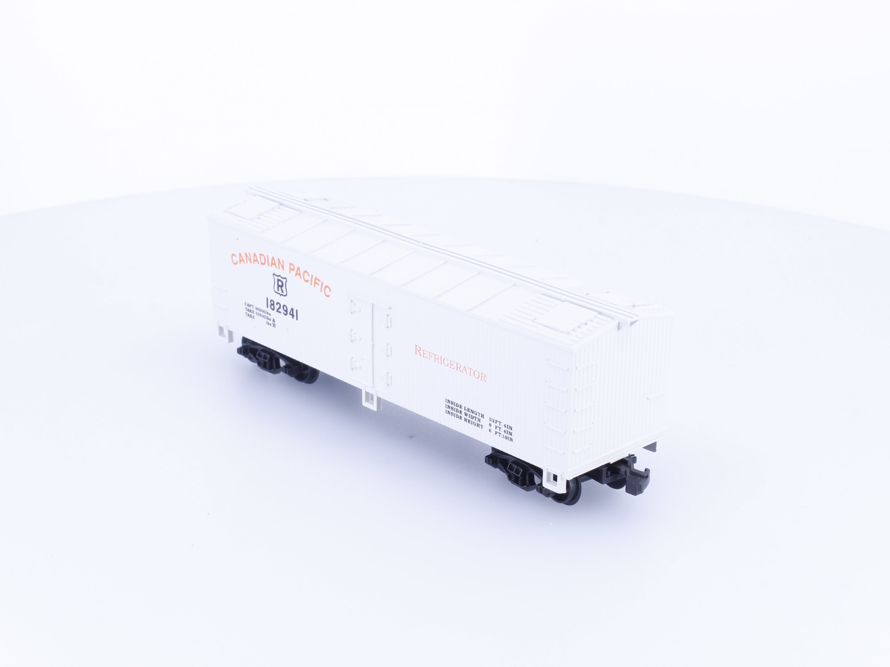 Life-Like 8462R HO Reefer Car Canadian Pacific (CP) 182941 (#1)