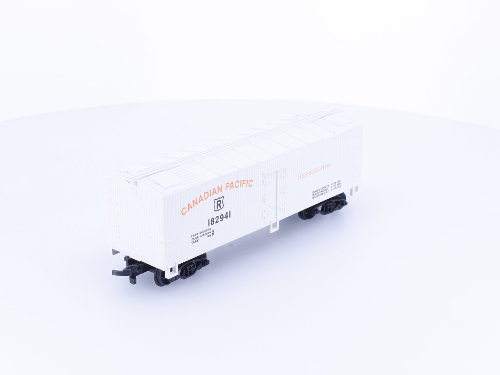 Life-Like 8462R HO Reefer Car Canadian Pacific (CP) 182941 (#3)