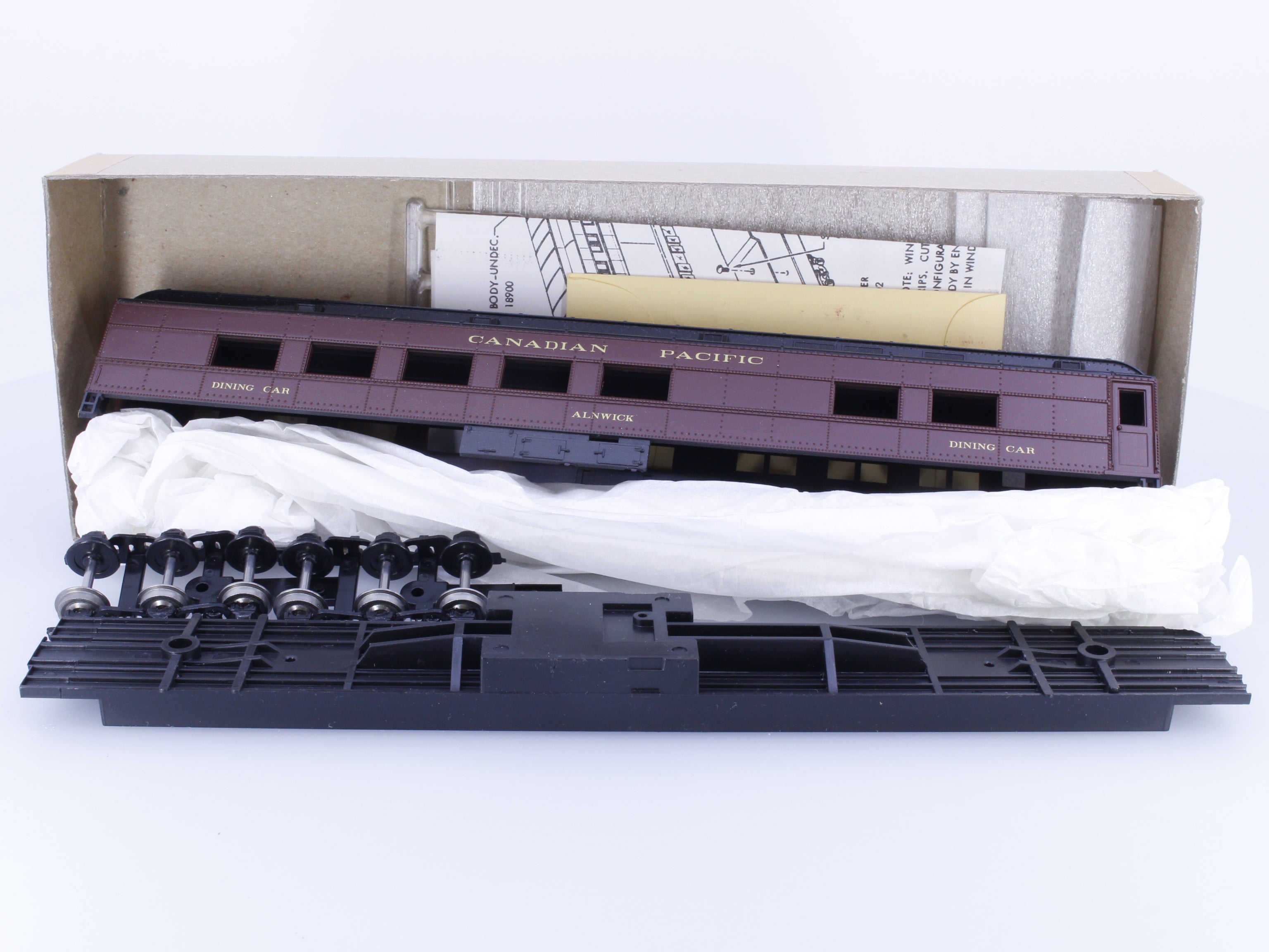 Athearn 2521 HO Standard Dining Car Canadian Pacific (CP) Alnwick