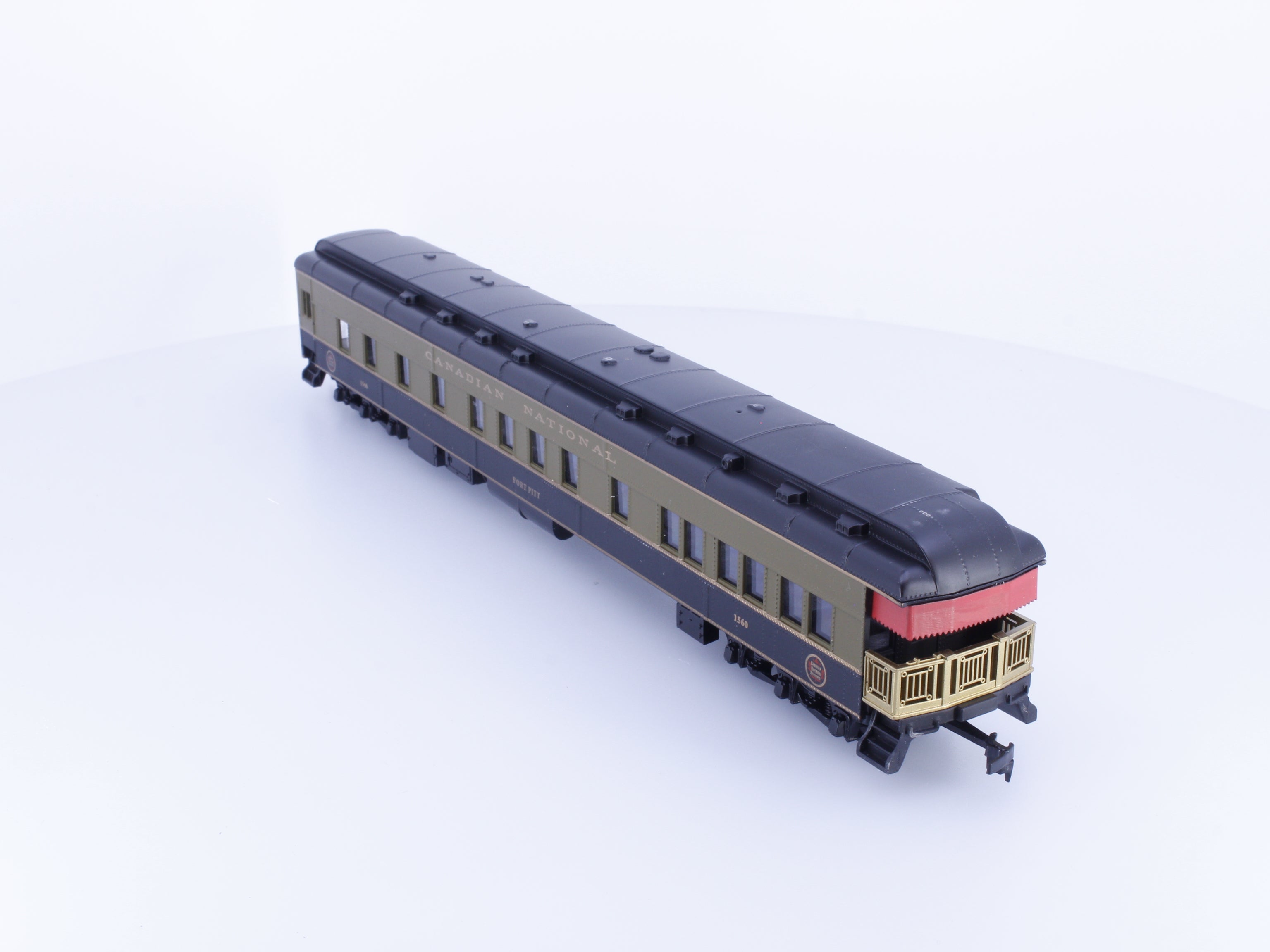 IHC 49104 HO Heavyweight Observation Car Canadian National (CN) Fort Pitt
