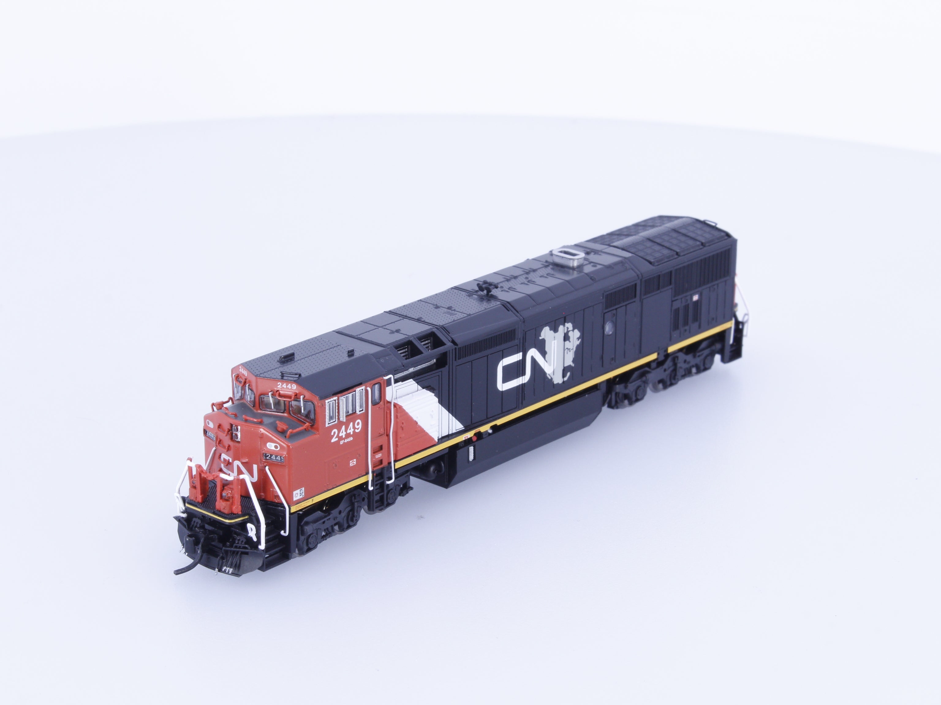 Rapido 540510 N Dash 8-40CM Diesel Locomotive Map Scheme Canadian National (CN) 2449 DCC & Sound
