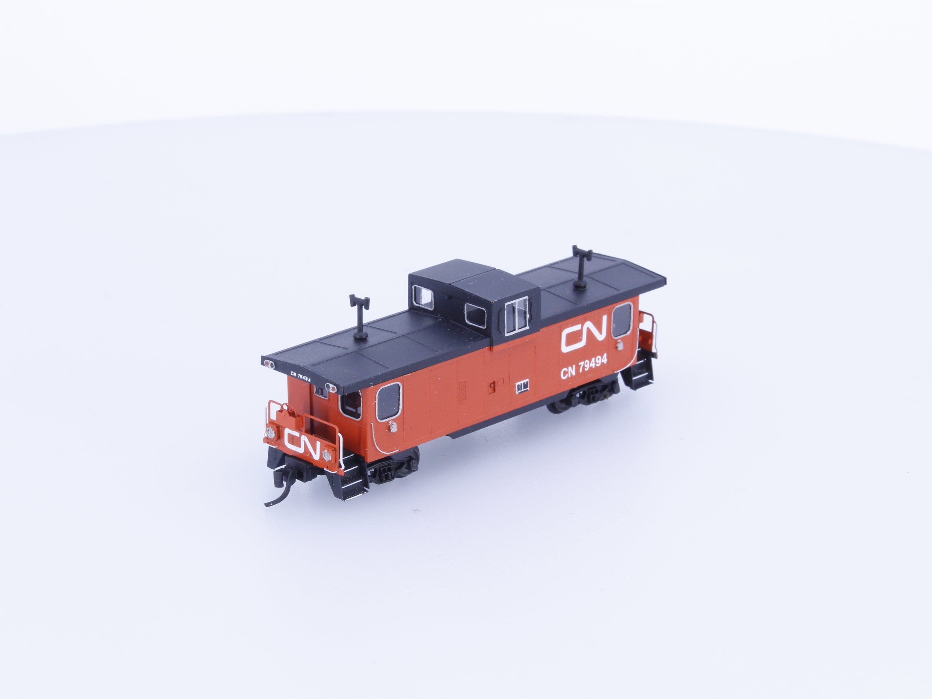 Micro Trains N Point St. Charles Caboose Canadian National (CN) 79494