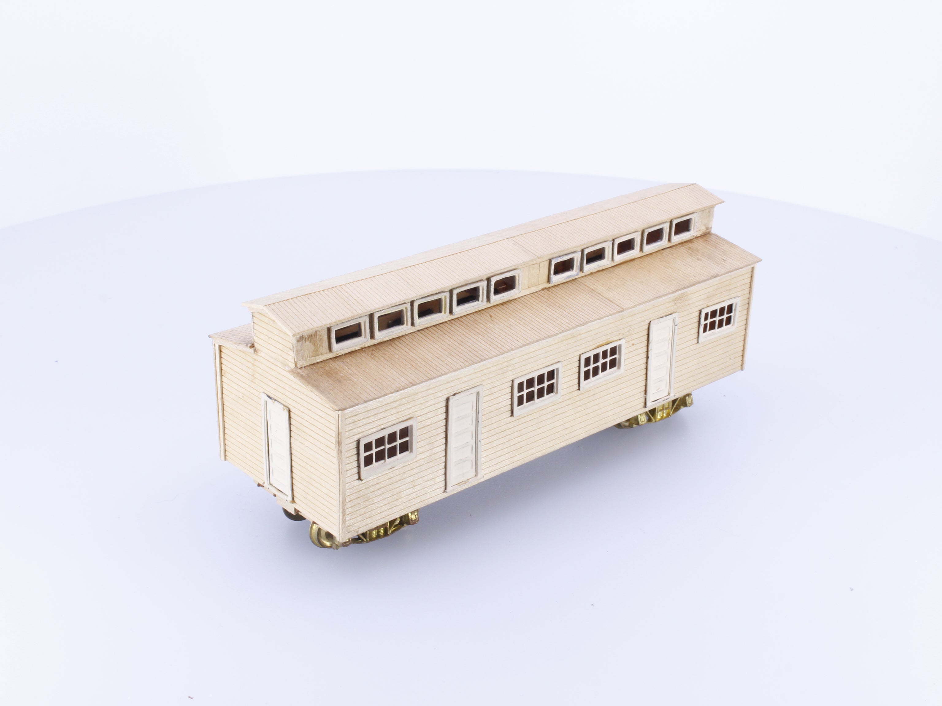 Northwest Short Line CLCC9 HO 40' Goodyear Lumber Camp Car with Clerestory SC&F Arch Bar Trucks