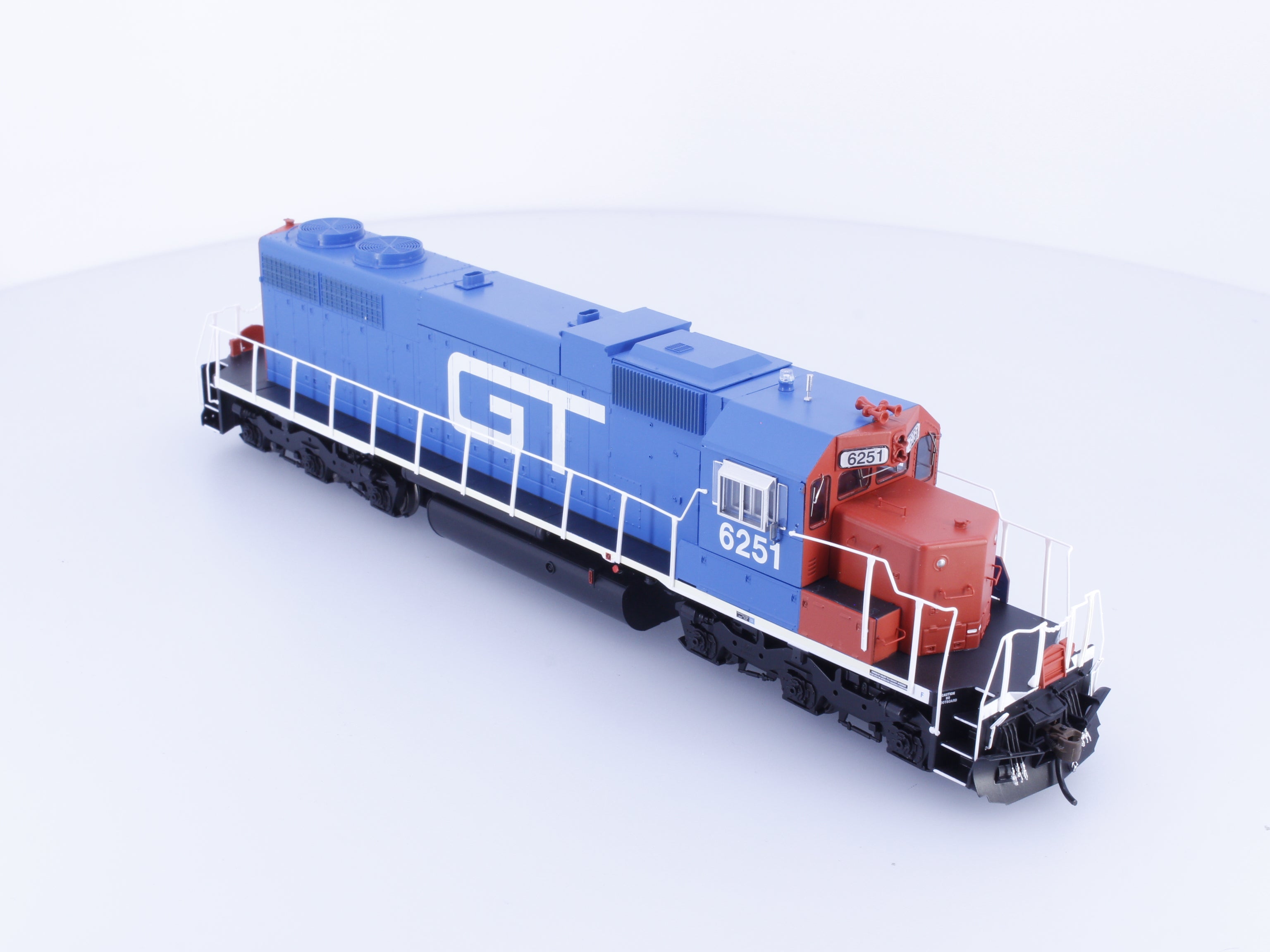 Athearn ATH88936 HO SD38 Diesel Locomotive Econami Sound Grand Trunk Western (GTW) 6251 DCC & Sound