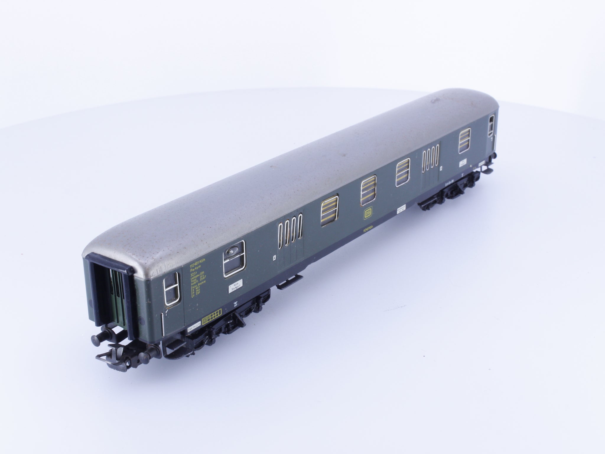 Marklin 4026 HO DB Baggage Car