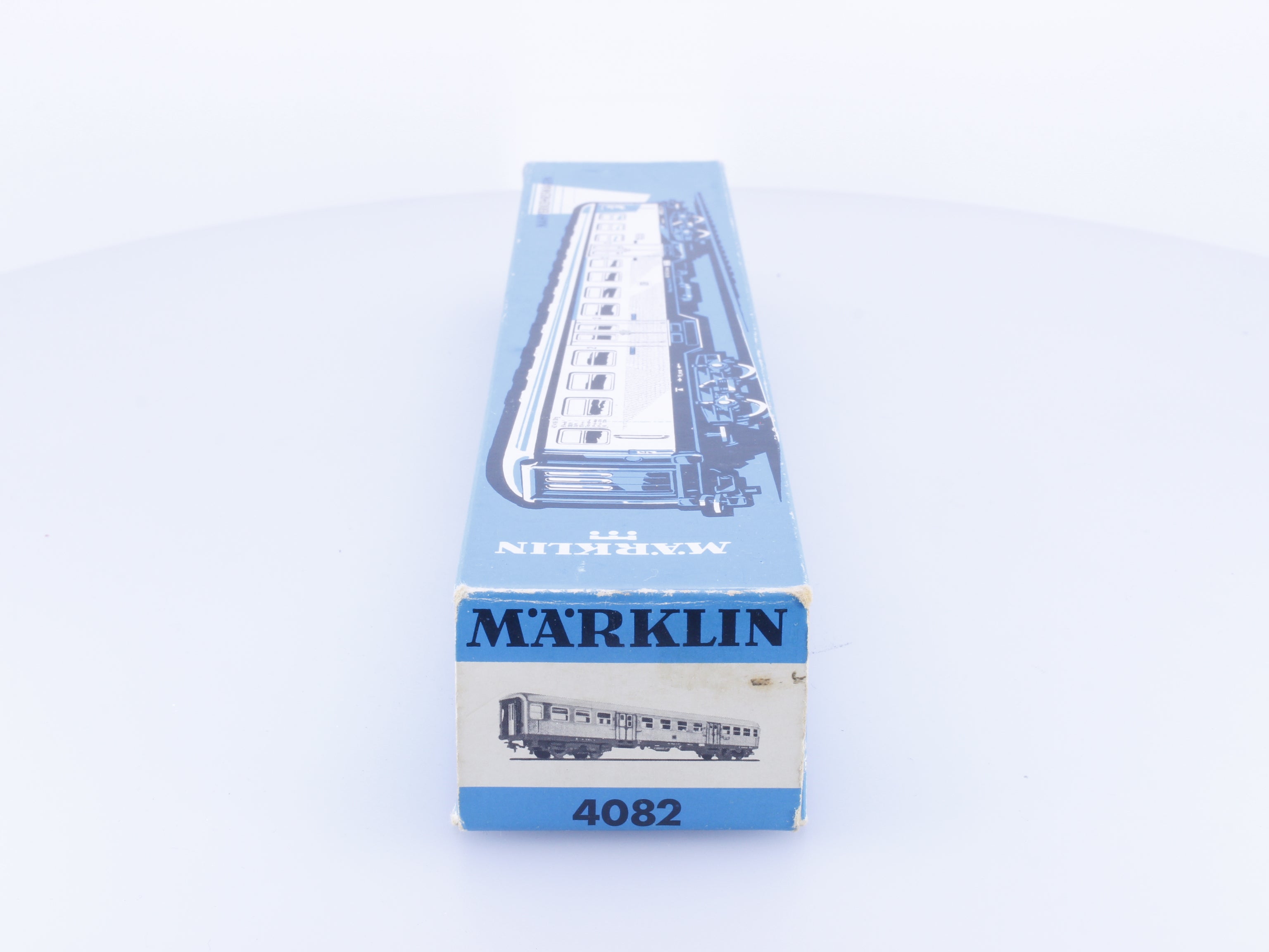 Marklin 4082 HO DB Silberling 2nd Class Passenger Car