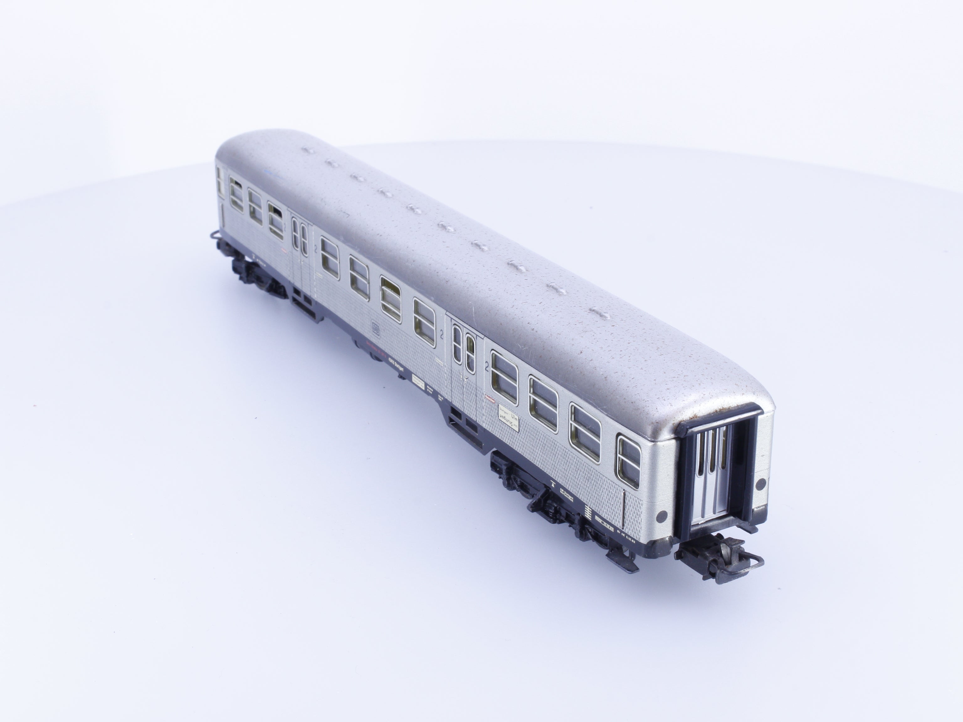 Marklin 4042 HO DB Silberling 2nd Class Passenger Car (#1)