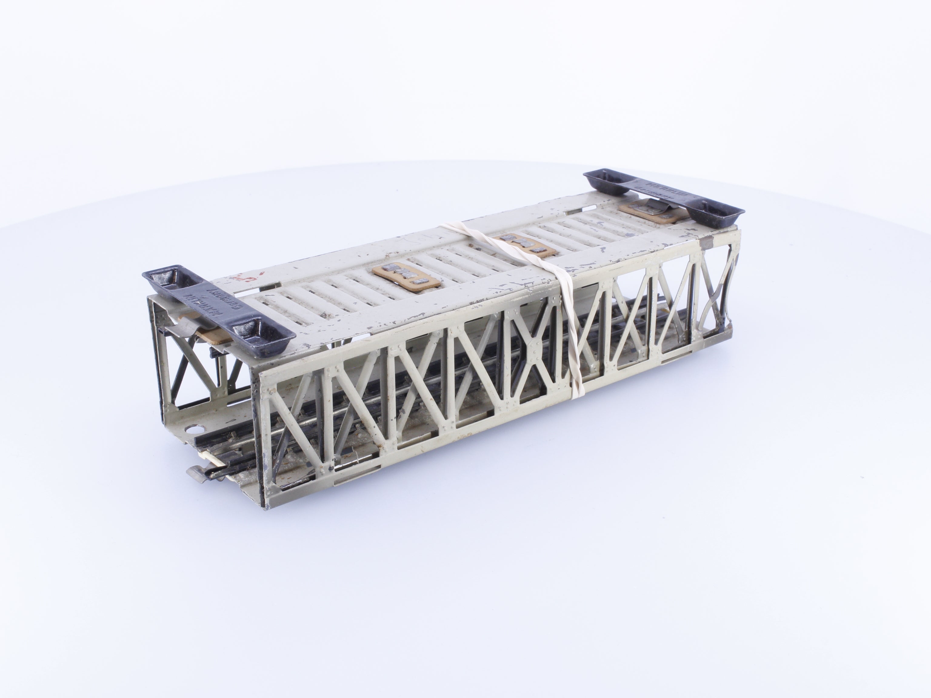 Marklin MBSH HO 2 Pieces of Straight Metal Bridges with Solid Center Track and High Railings