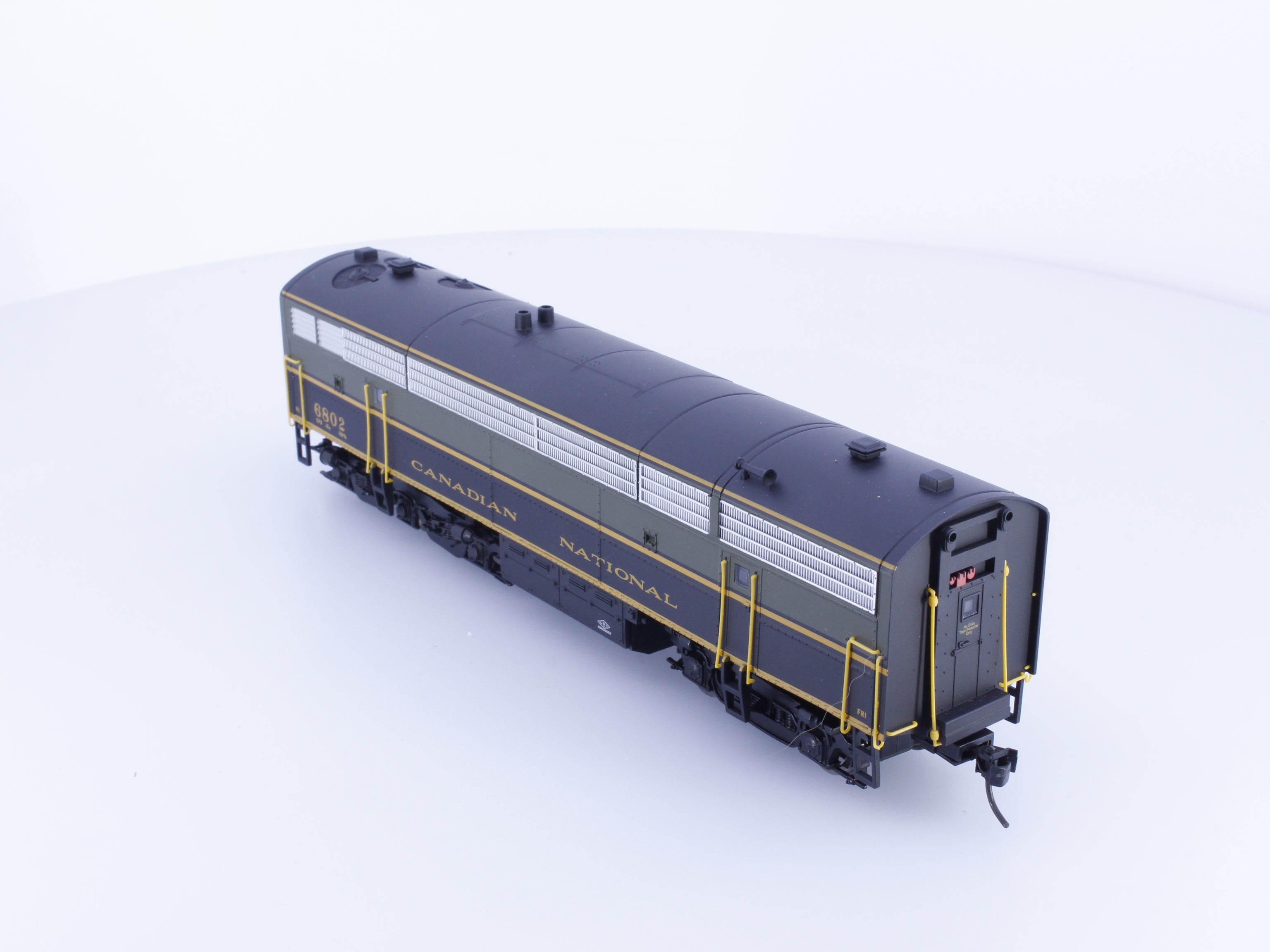 Trueline Trains TLT 500129 HO B Unit Diesel Locomotive with Sound Canadian National (CN) 6802 DCC & Sound