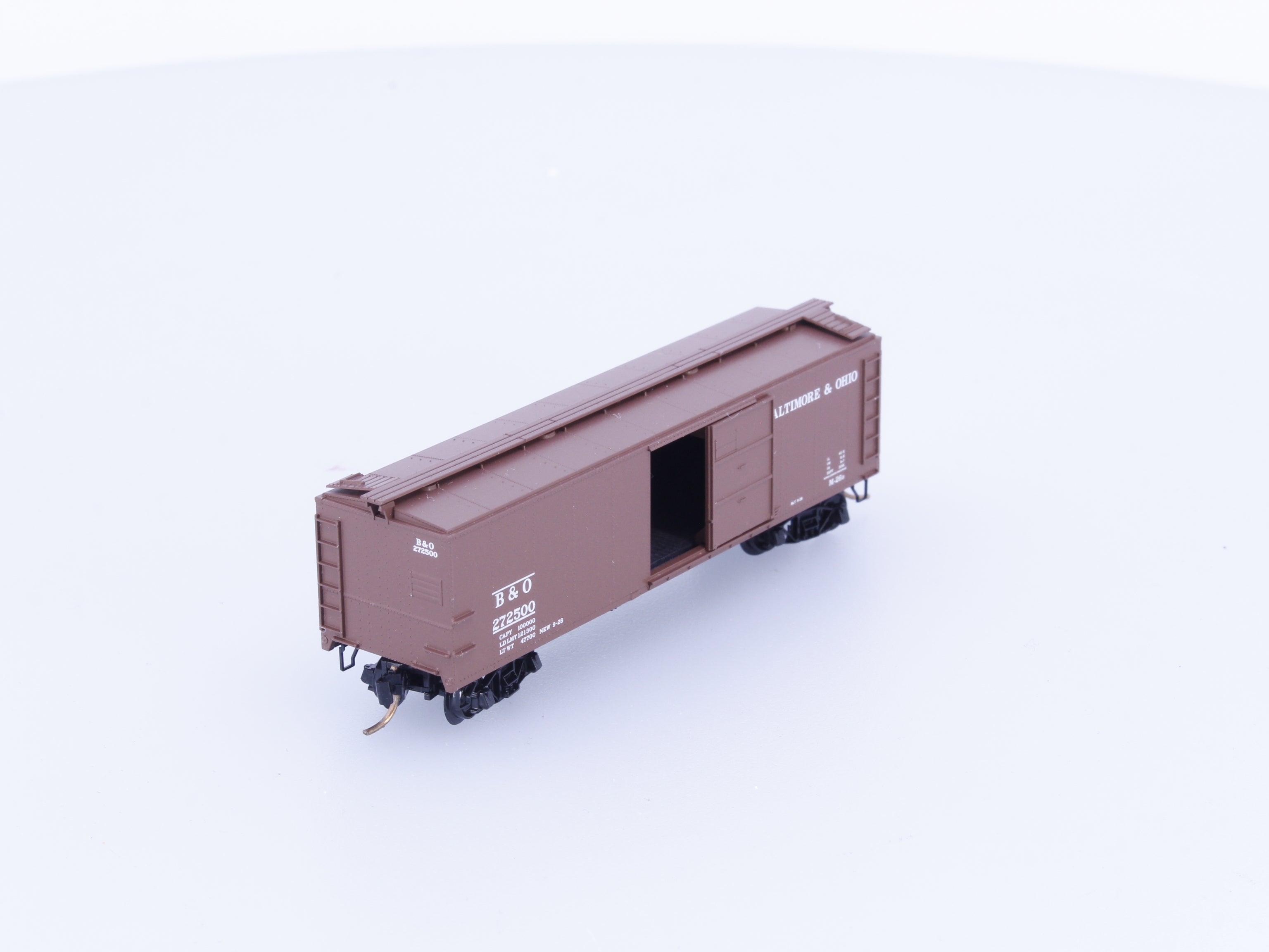 Micro Trains 120210 N 40' USRA Single Door Steel Box Car Baltimore and Ohio (BO) 272500