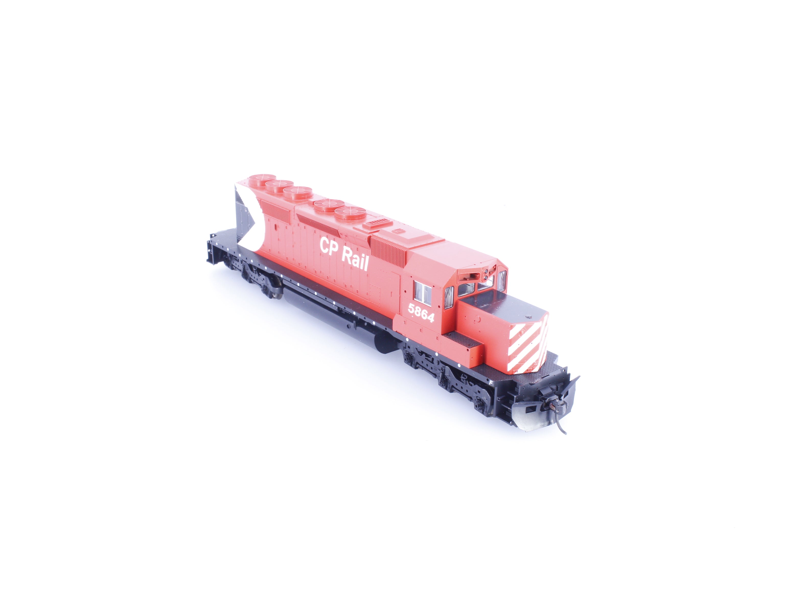 Kato 37-2905 HO EMD SD40-2 Mid with Snoot Nose Diesel Locomotive Canadian Pacific (CP) 5864 Analog DC