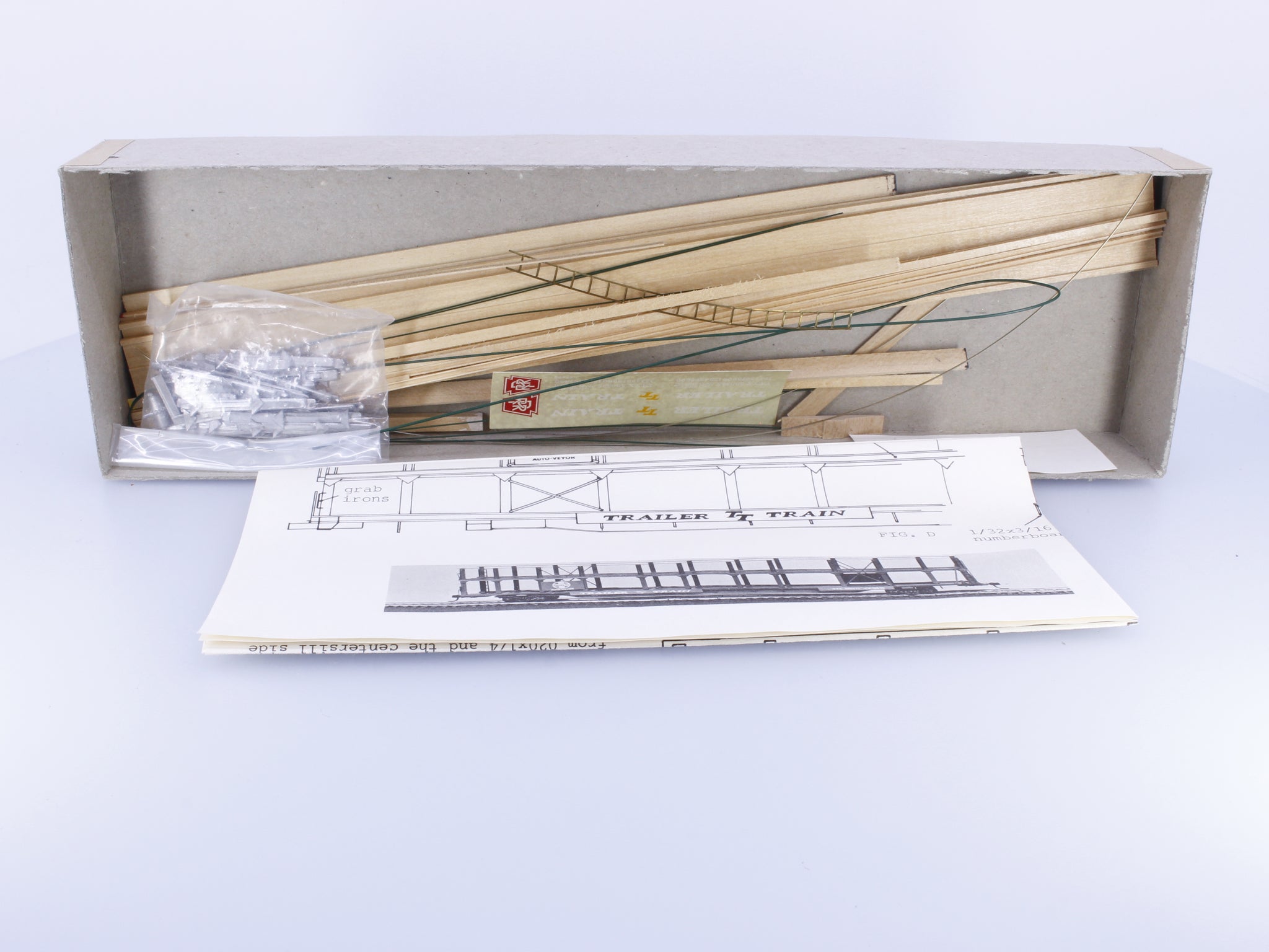 Quality Craft Models 319 HO Tri Level Auto Rack Kit Pennsylvania (PRR)