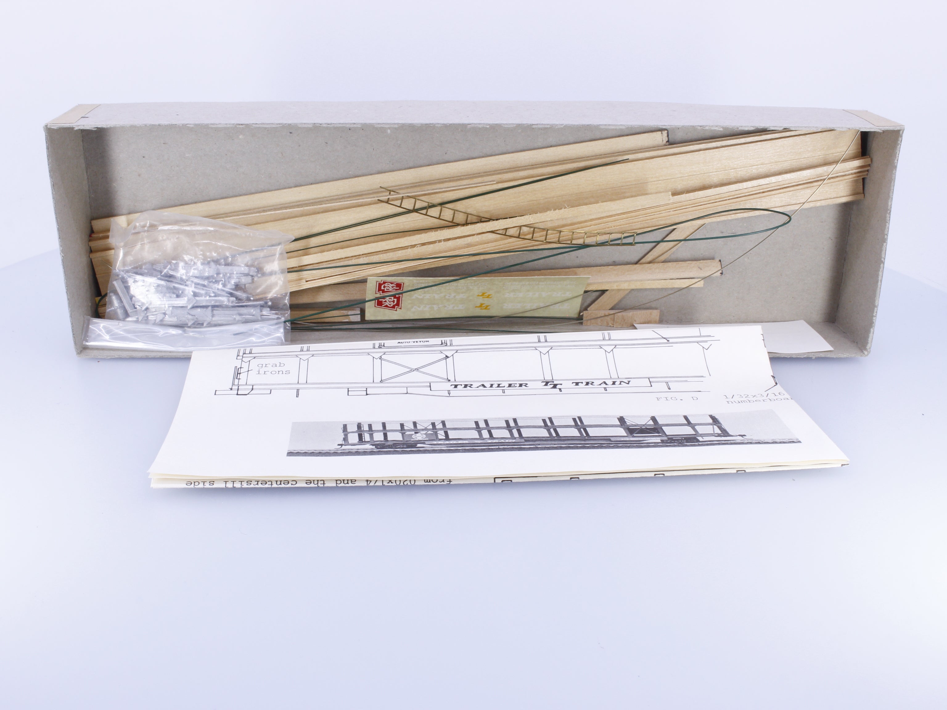 Quality Craft Models 319 HO Tri Level Auto Rack Kit Pennsylvania (PRR)