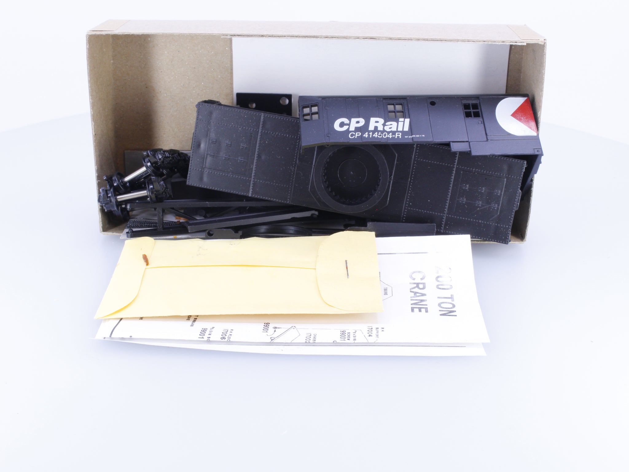 Athearn 1706 HO 200 Ton Crane Kit Canadian Pacific (CP) 414504-R