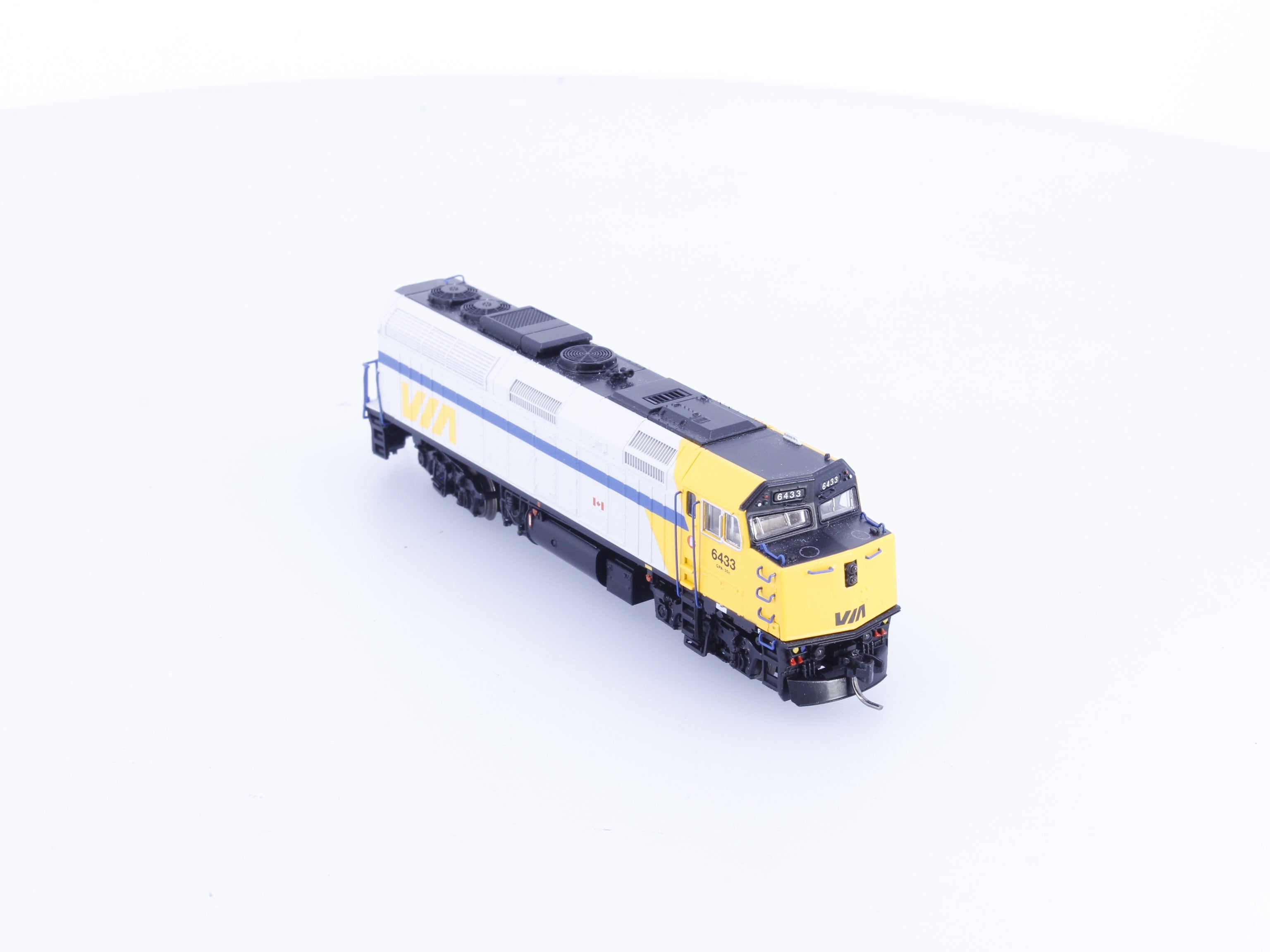 Rapido 580503 N F40PH-2D Diesel Locomotive Original Scheme Via Rail (VIA) 6433 DCC & Sound (#2)