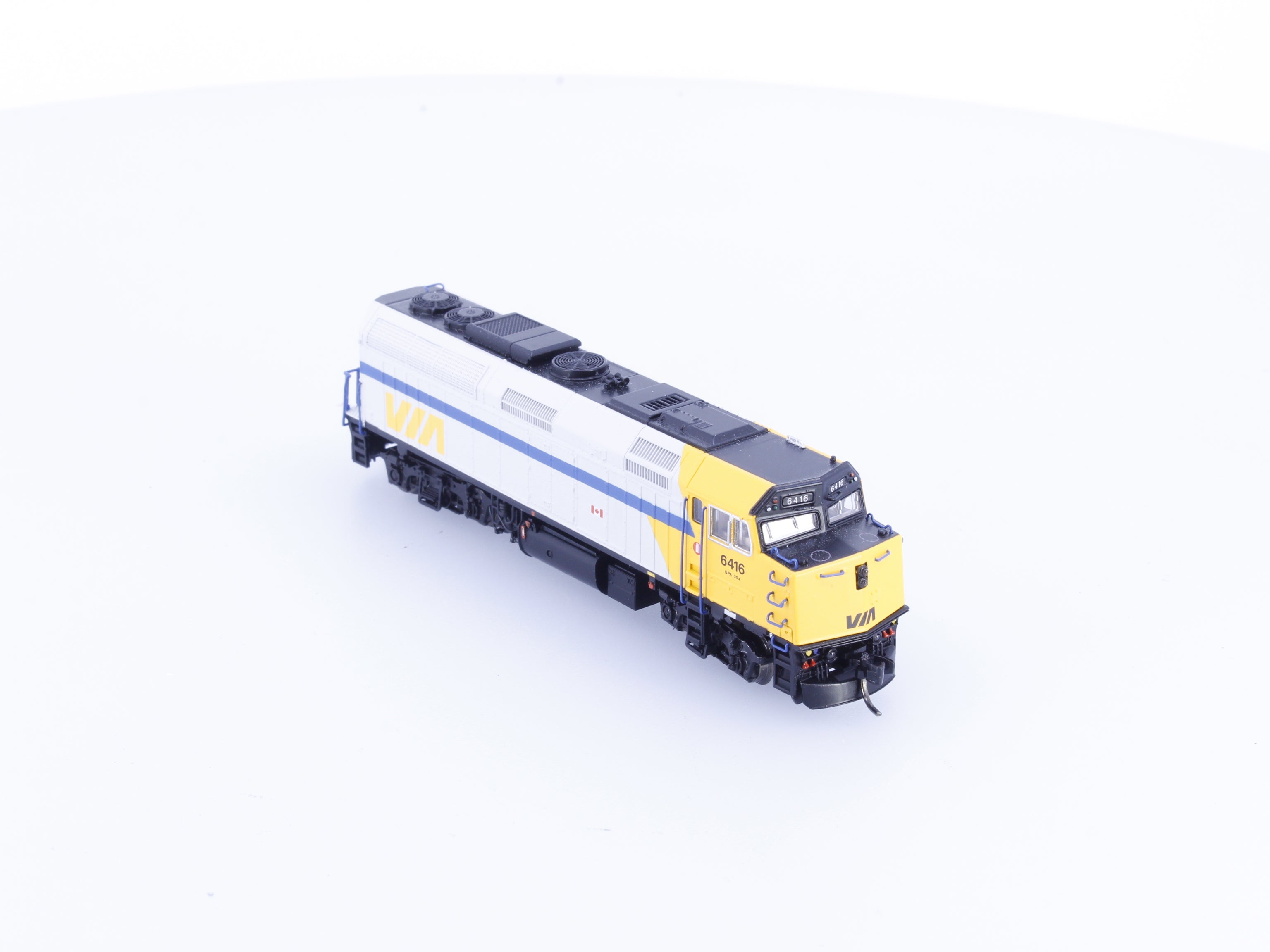 Rapido 580502 N F40PH-2D Diesel Locomotive Original Scheme Via Rail (VIA) 6416 DCC & Sound