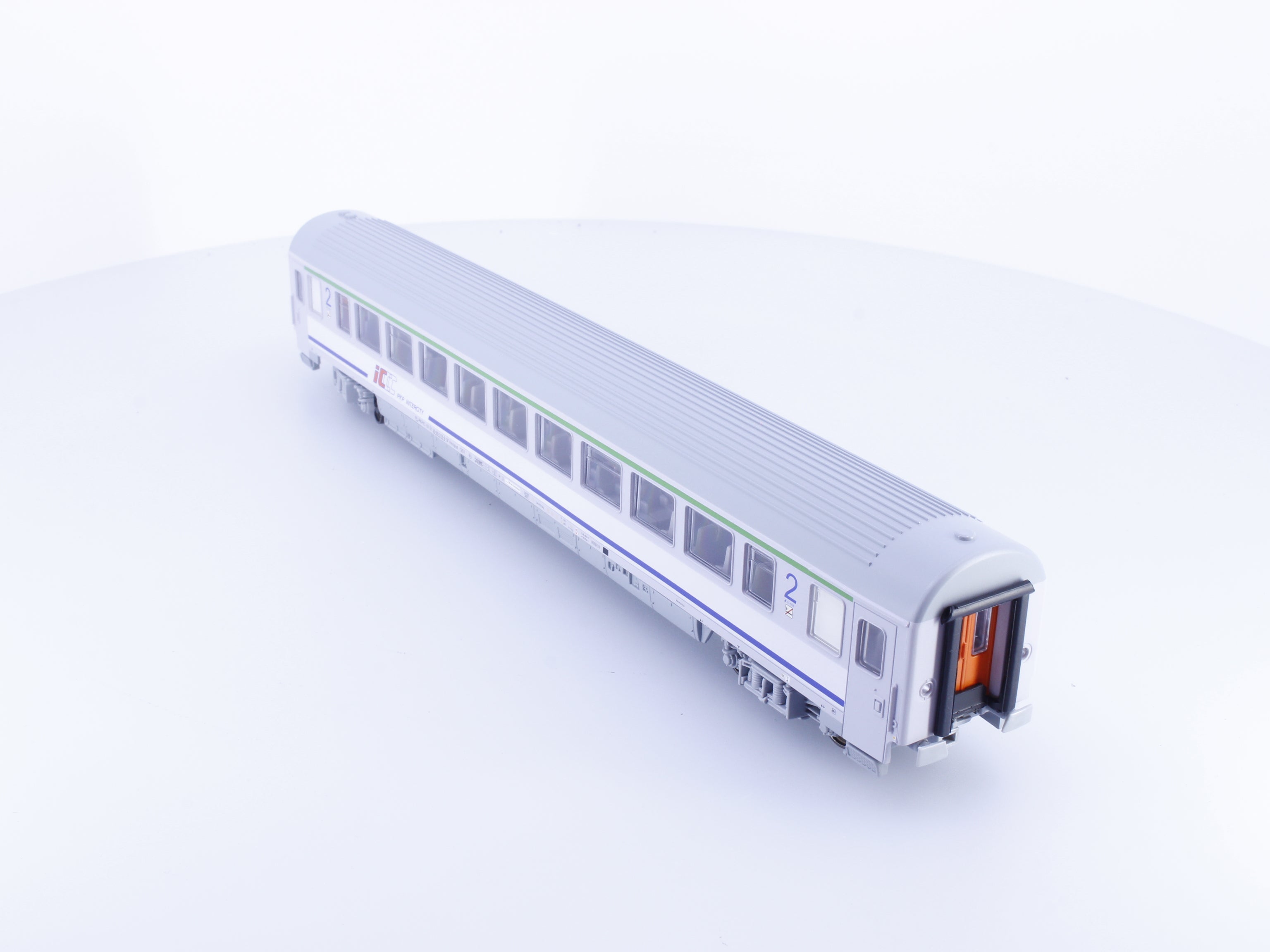 Piko 96040-2 HO PKP 2nd Class Passenger Car 615120 (#1)