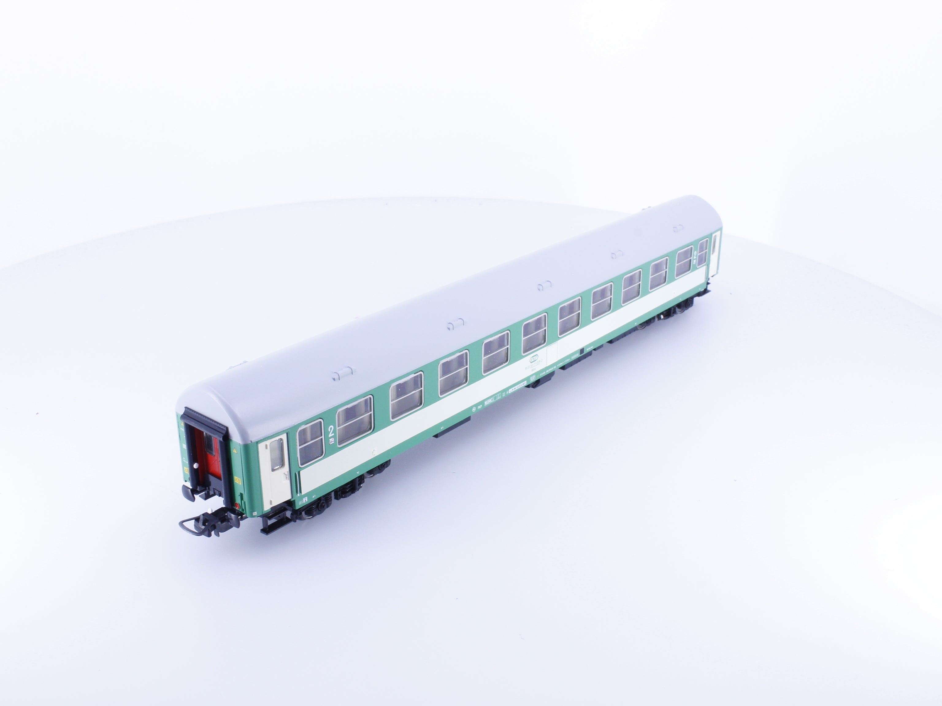 Tillig WAGEN2 HO PKP 2nd Class Passenger Car 515120