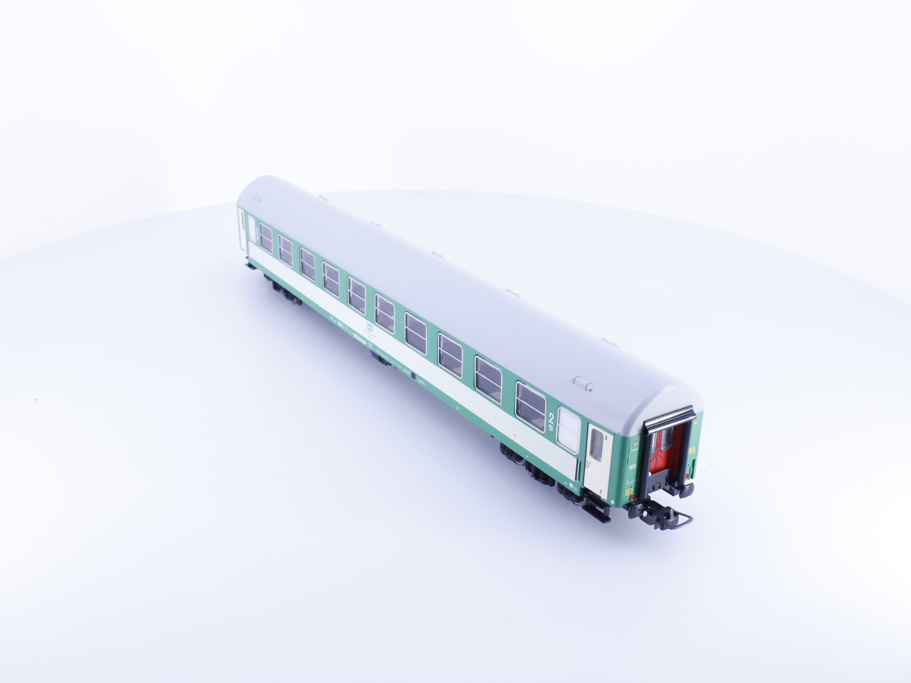 Tillig WAGEN2 HO PKP 2nd Class Passenger Car 515120