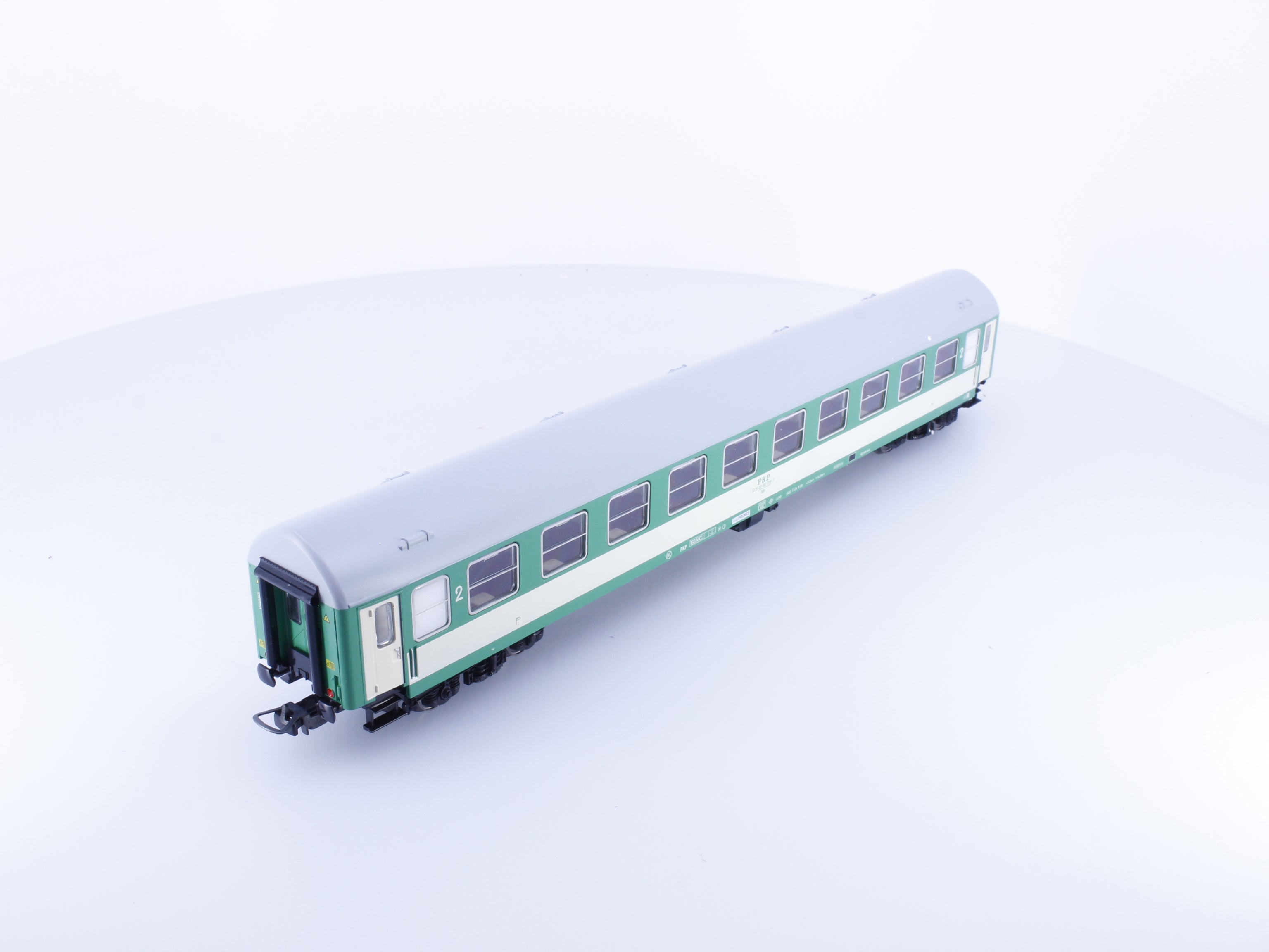 Tillig 74732 HO PKP 2nd Class Passenger Car 515120 (#1)
