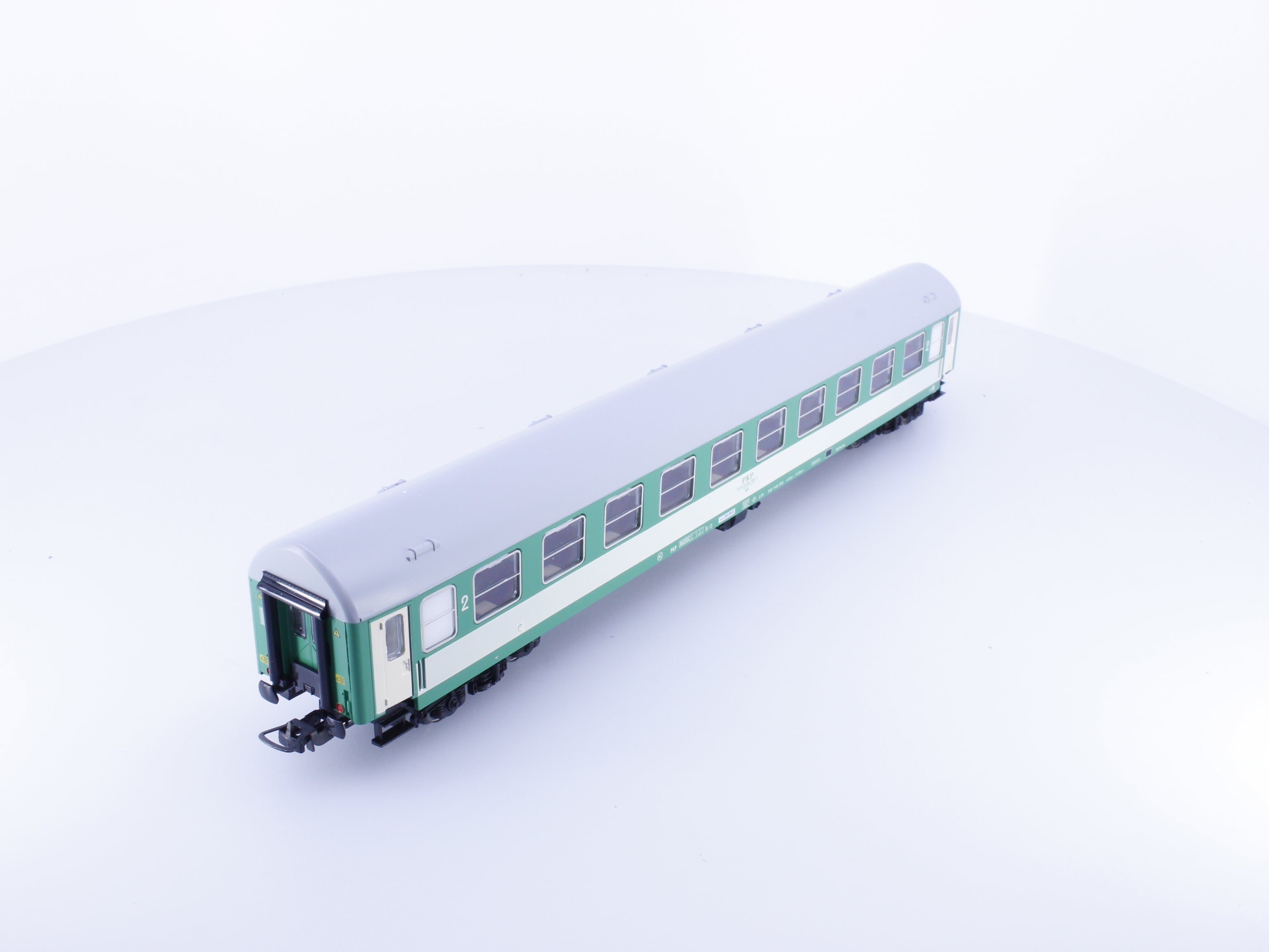 Tillig 74732 HO PKP 2nd Class Passenger Car 515120 (#2)