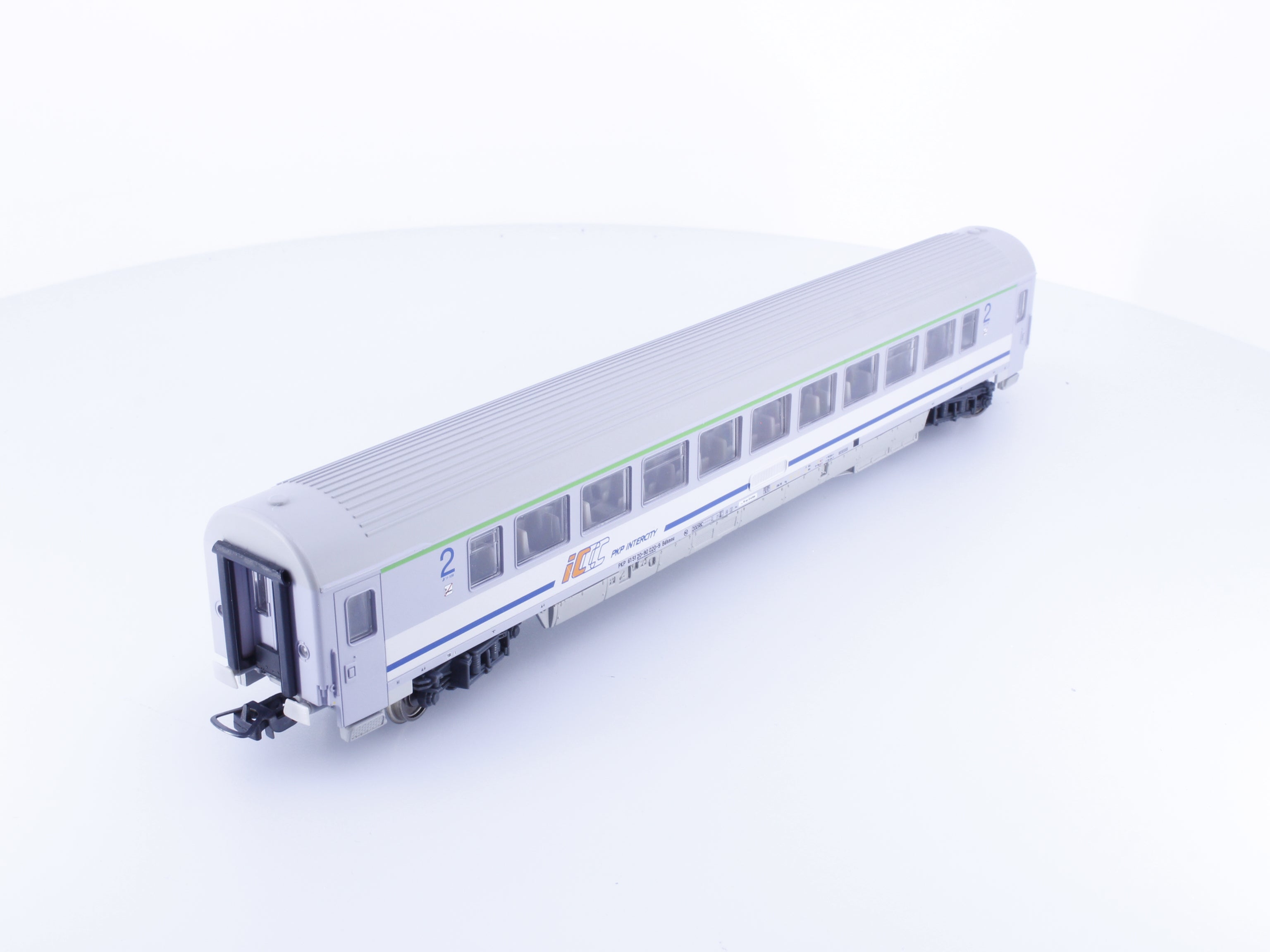 Piko 96040-2 HO PKP 2nd Class Passenger Car 615120