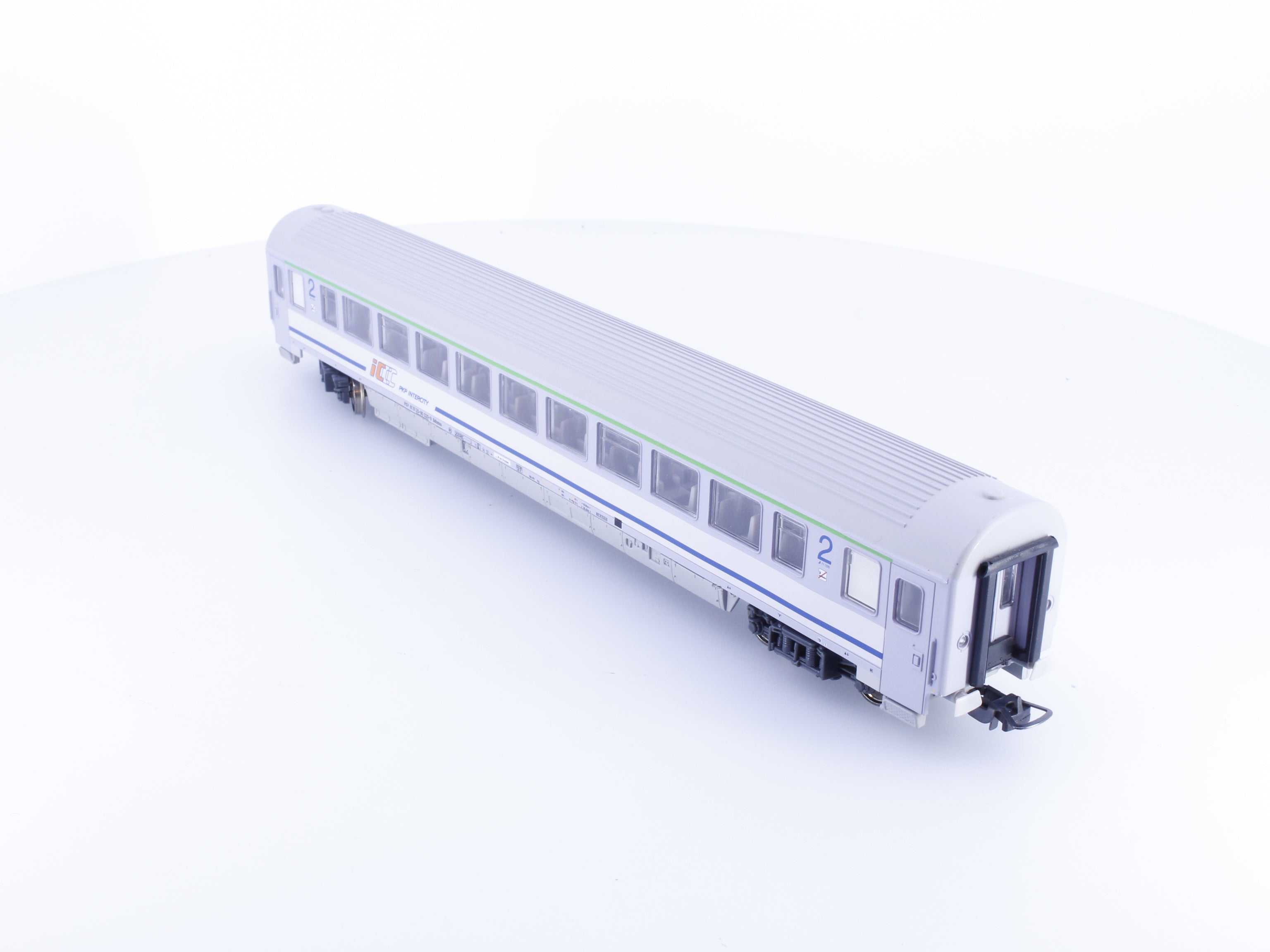 Piko 96040-2 HO PKP 2nd Class Passenger Car 615120