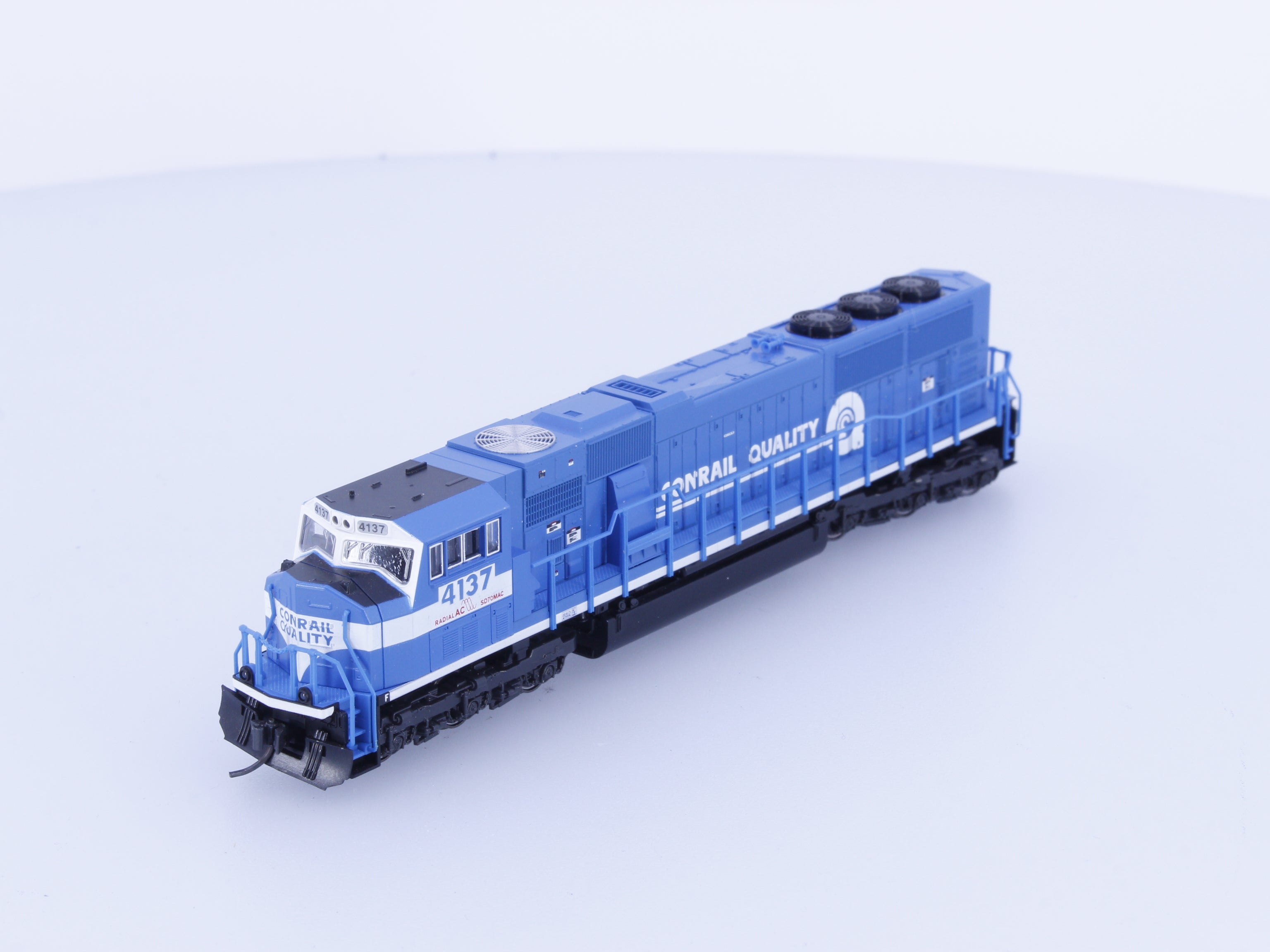 Kato 176-6306 N SD70MAC Diesel Locomotive Conrail (CR) 4137 Analog DC