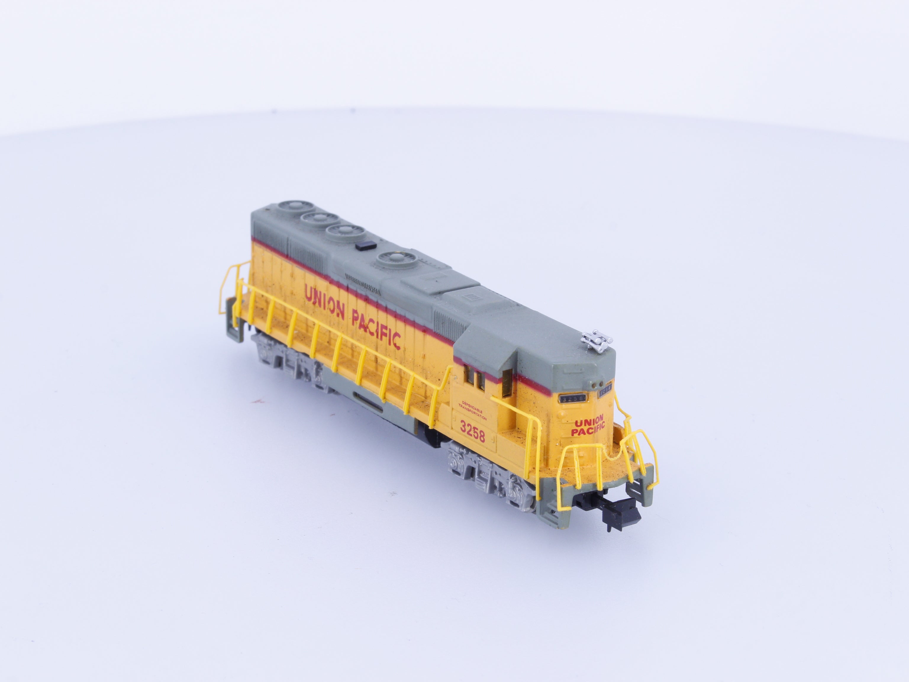 Bachmann 3258 N GP50 Diesel Locomotive Union Pacific (UP) 3258 Analog DC