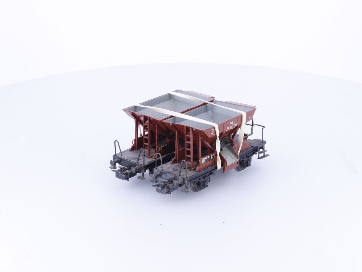 Marklin 4610 HO DB 2 x Ballast Hoppers with Manual Release (#1)